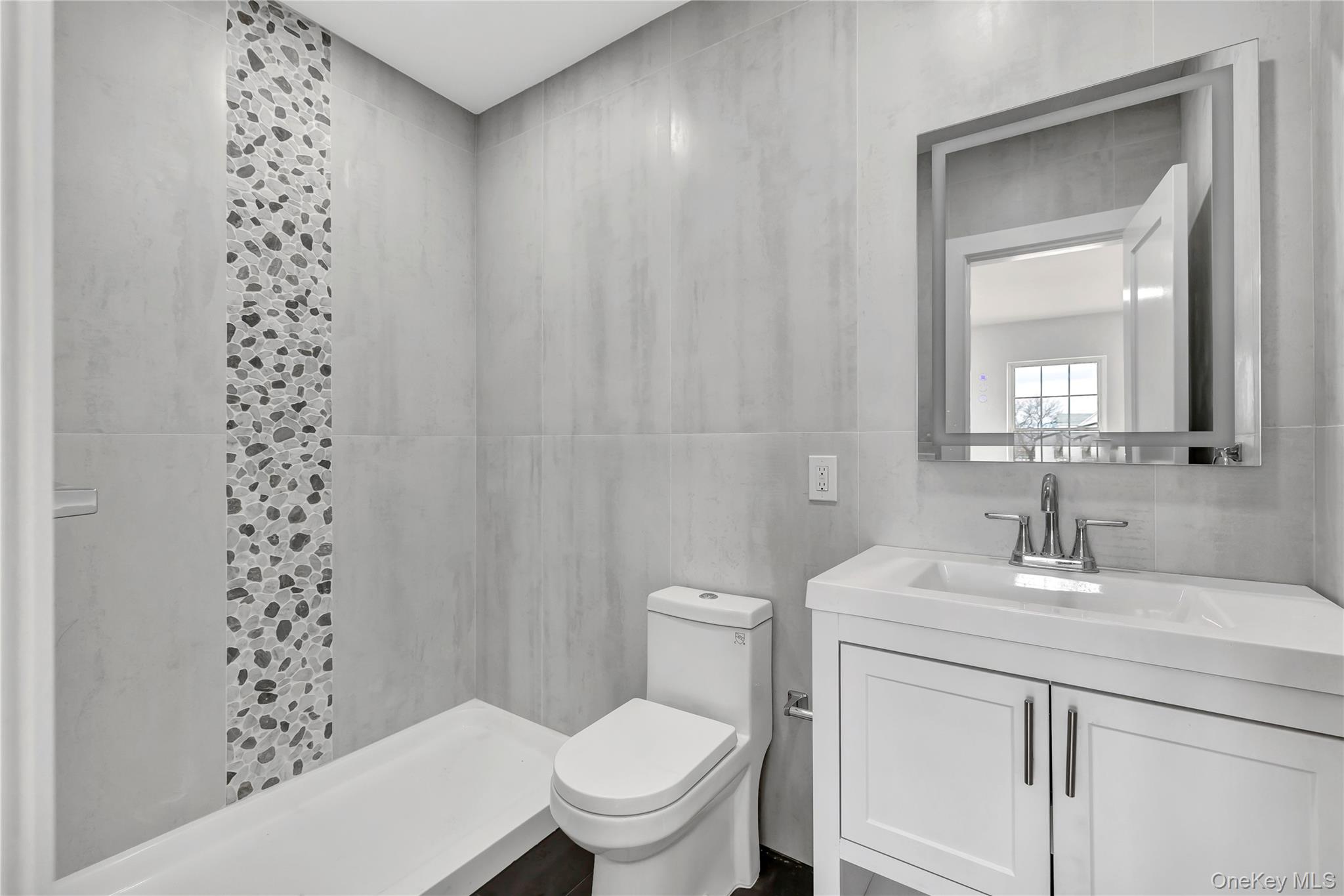 29 Sterling Place, Hempstead, NY 11550