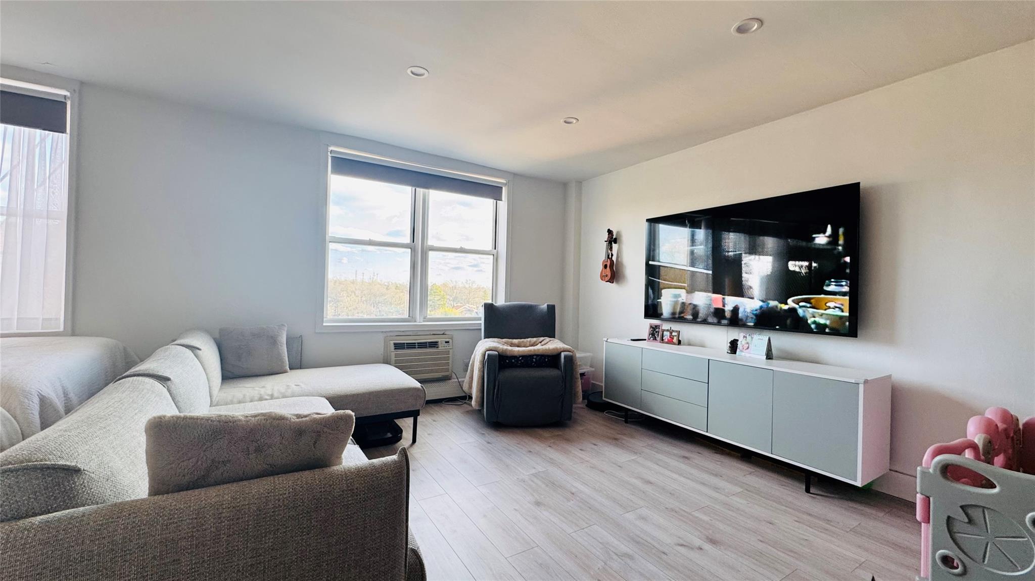 54-40 Little Neck Parkway # 6B, Little Neck, NY 11362