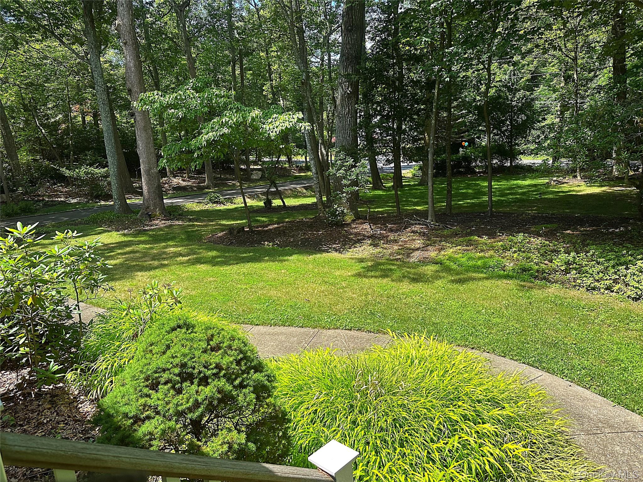 39 Cliff Road, Port Jefferson, NY 11777