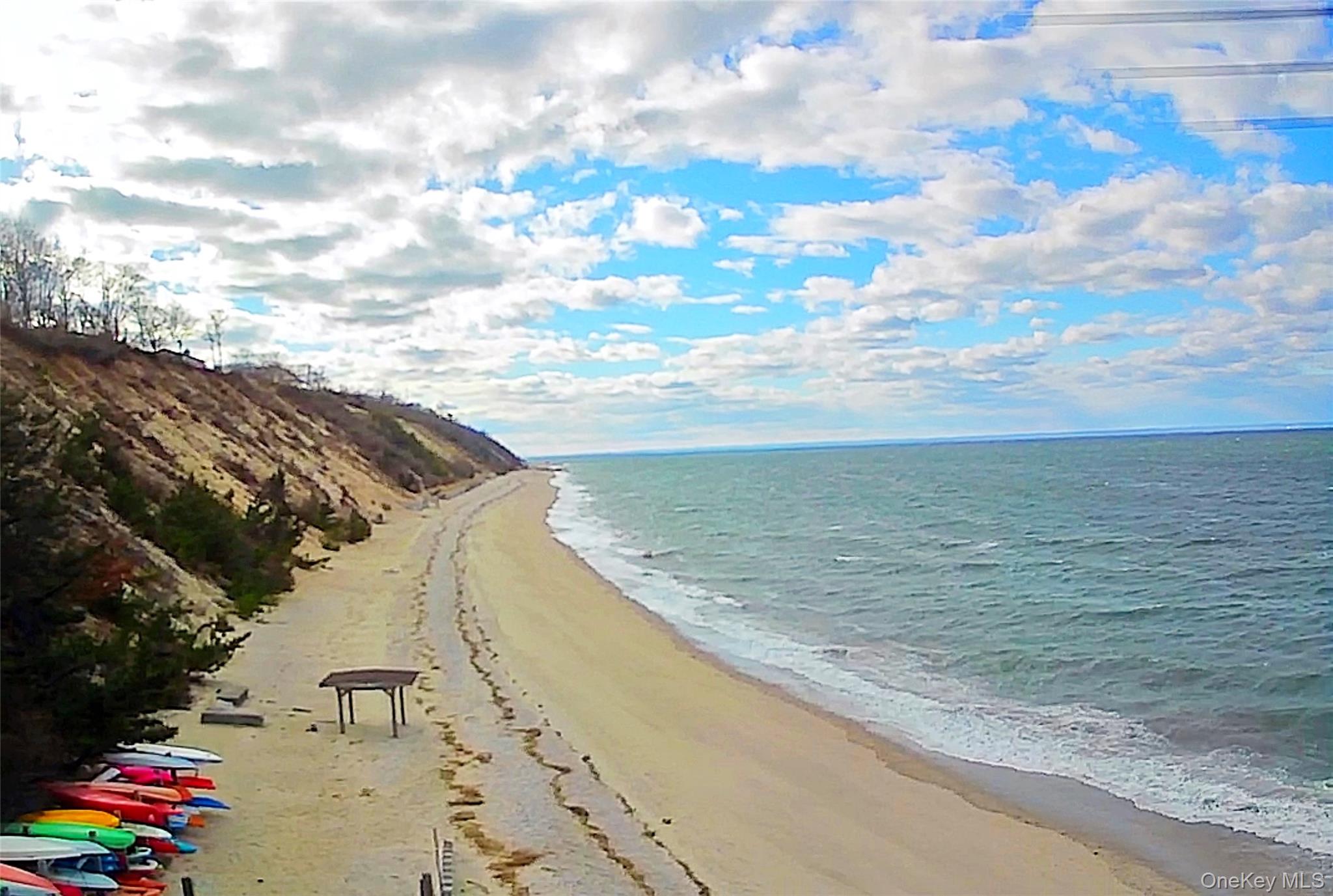 39 Cliff Road, Port Jefferson, NY 11777