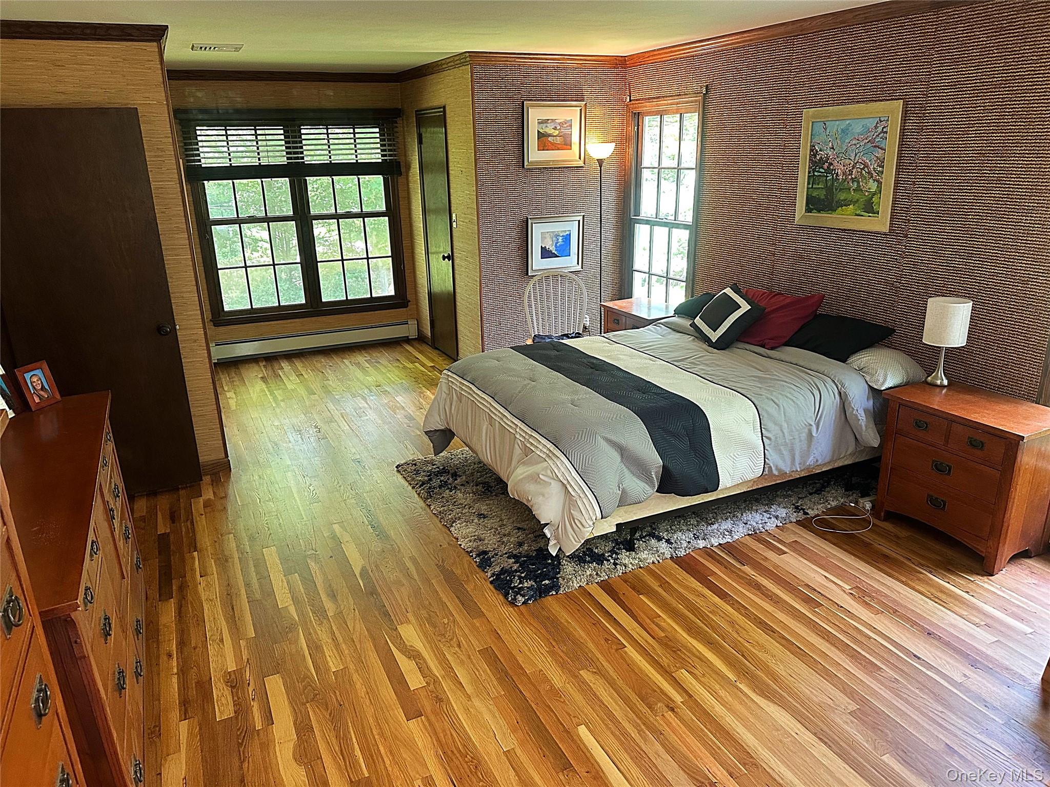 39 Cliff Road, Port Jefferson, NY 11777