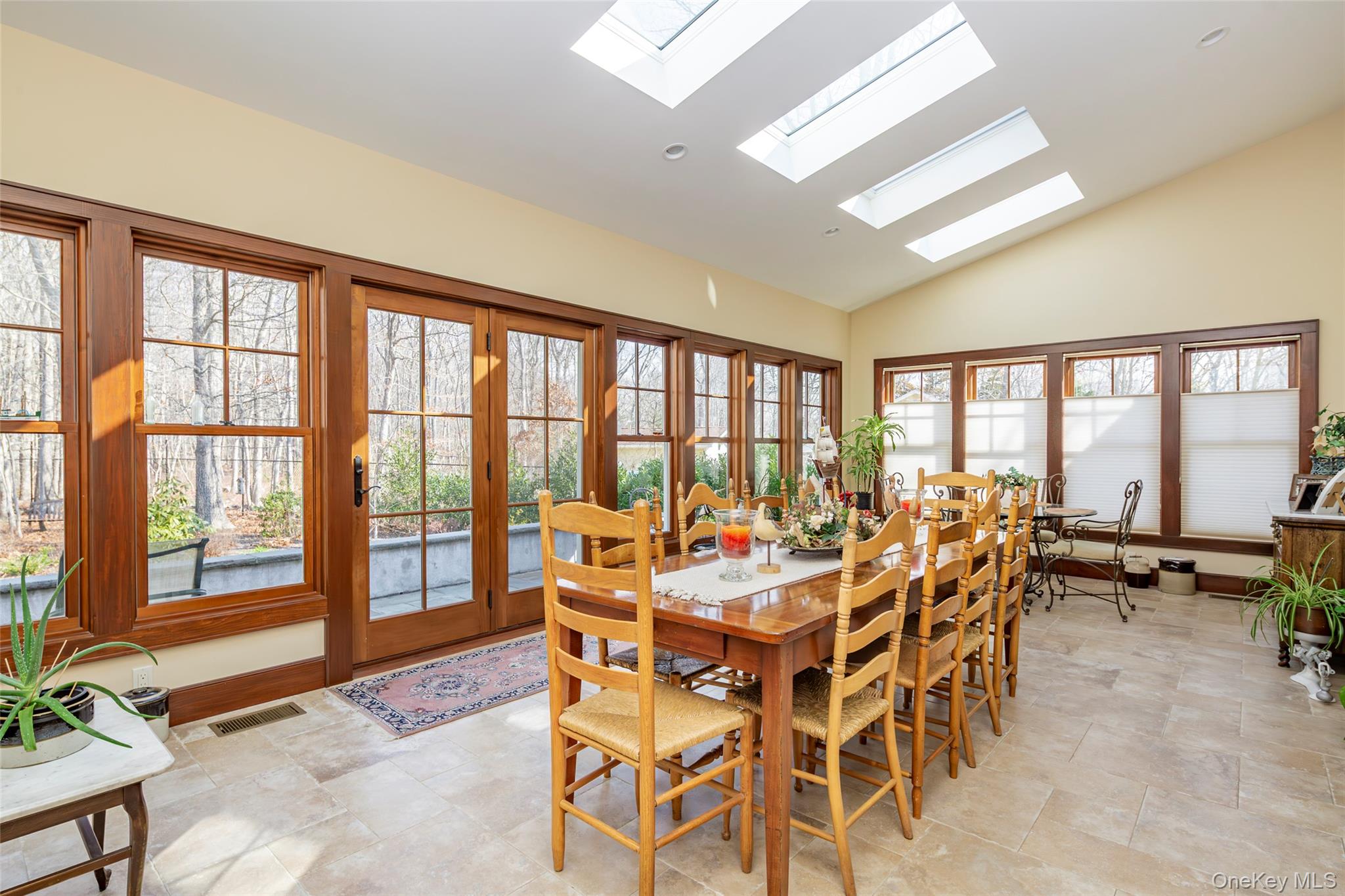 27 Country Club Drive, Shelter Island, NY 11964