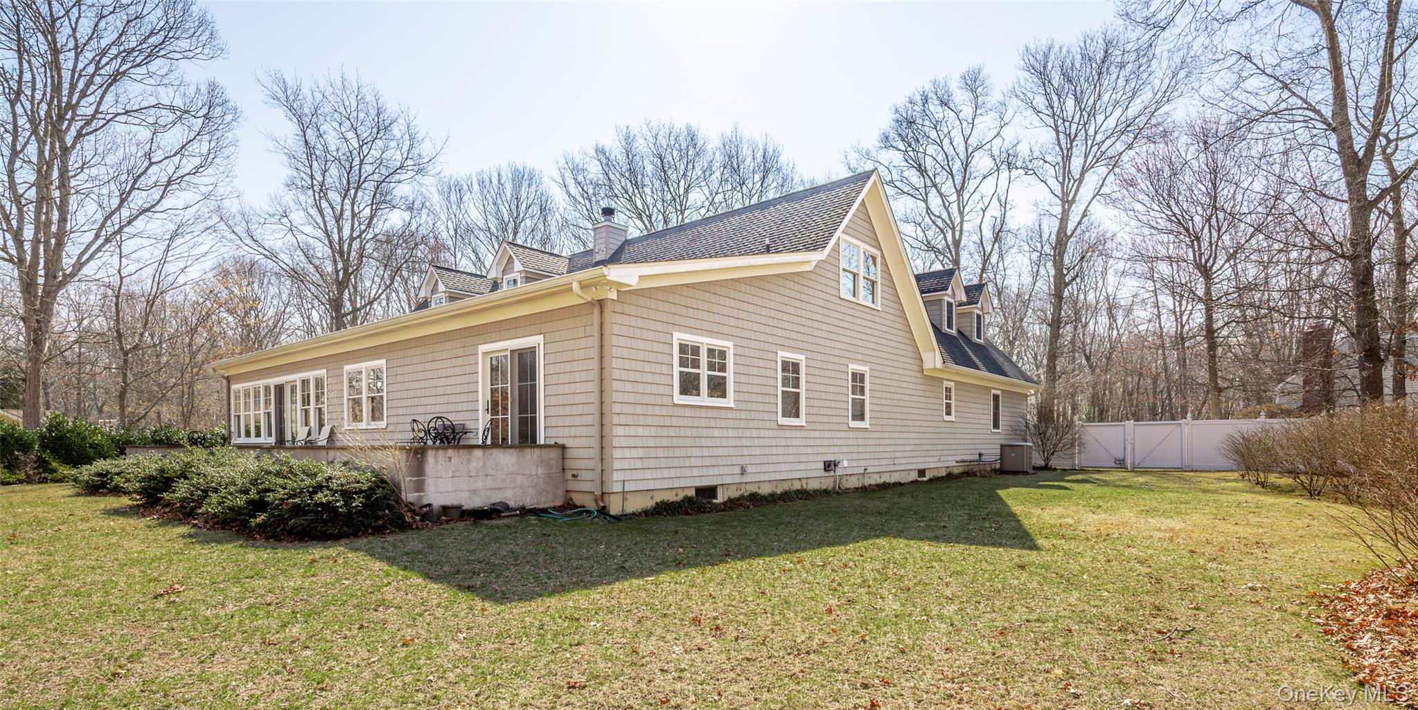 27 Country Club Drive, Shelter Island, NY 11964