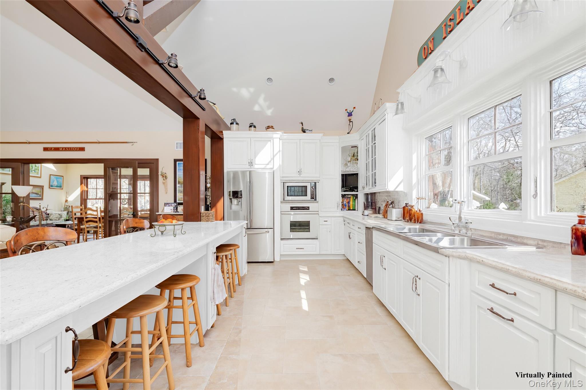 27 Country Club Drive, Shelter Island, NY 11964