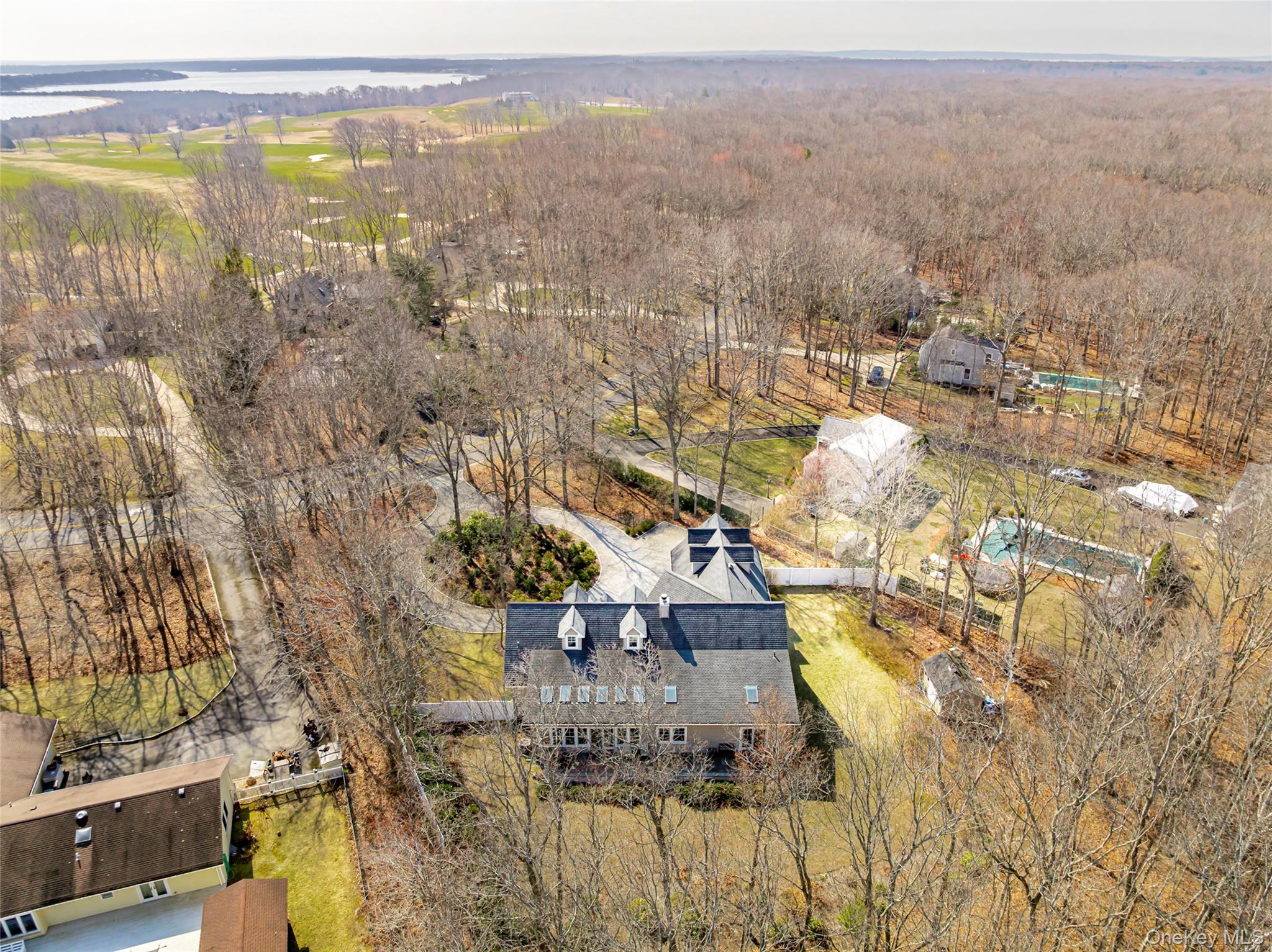 27 Country Club Drive, Shelter Island, NY 11964