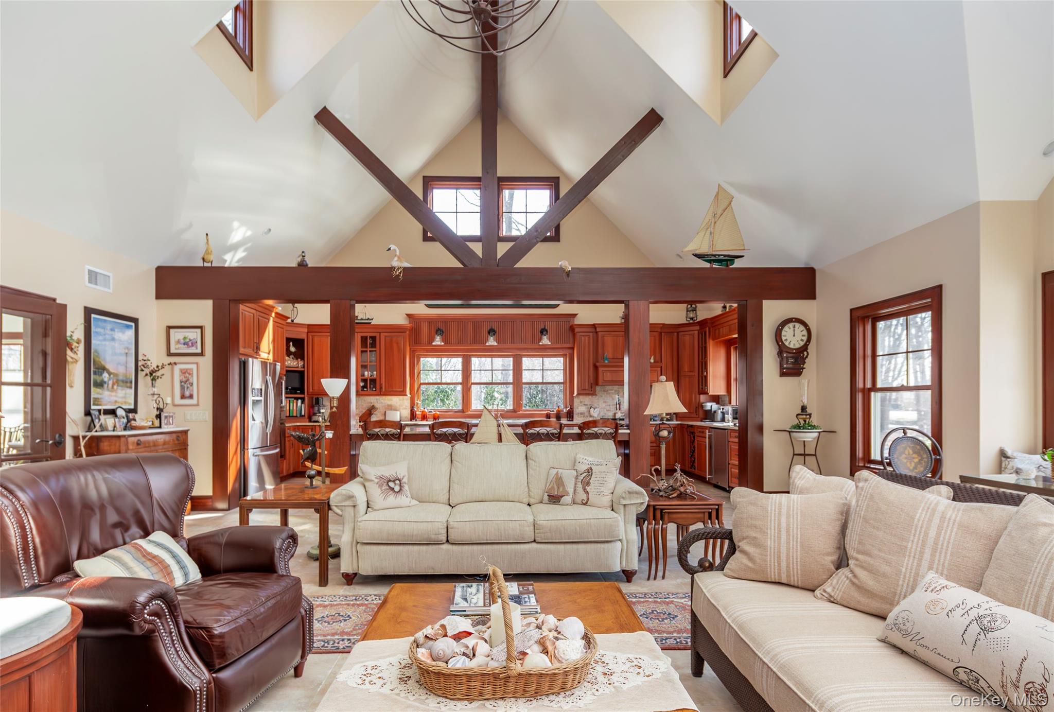 27 Country Club Drive, Shelter Island, NY 11964