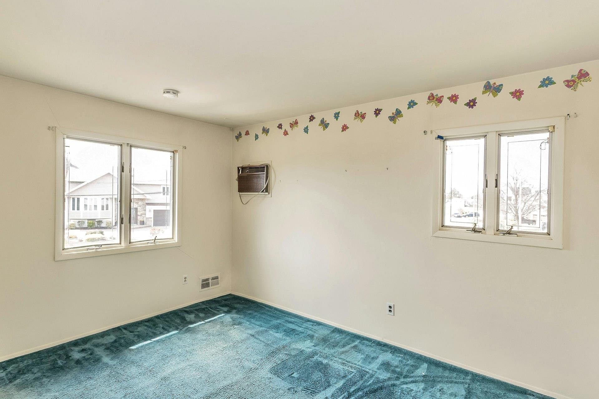 2959 Clubhouse Road, Merrick, NY 11566