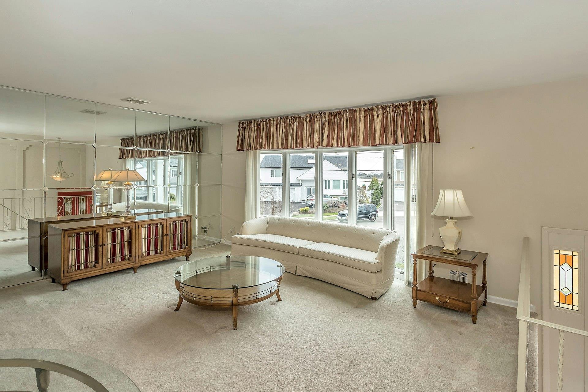 2959 Clubhouse Road, Merrick, NY 11566