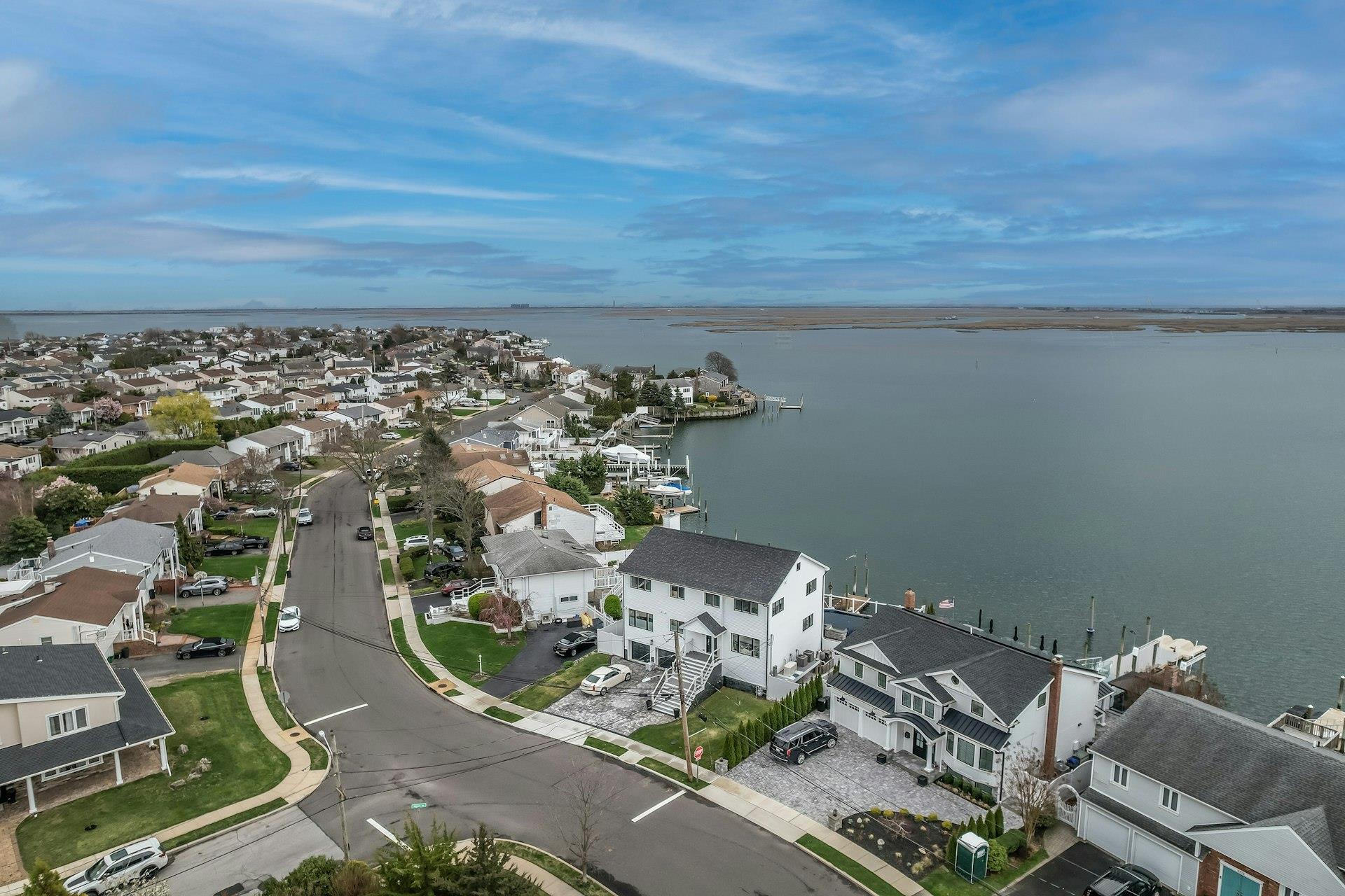 2959 Clubhouse Road, Merrick, NY 11566