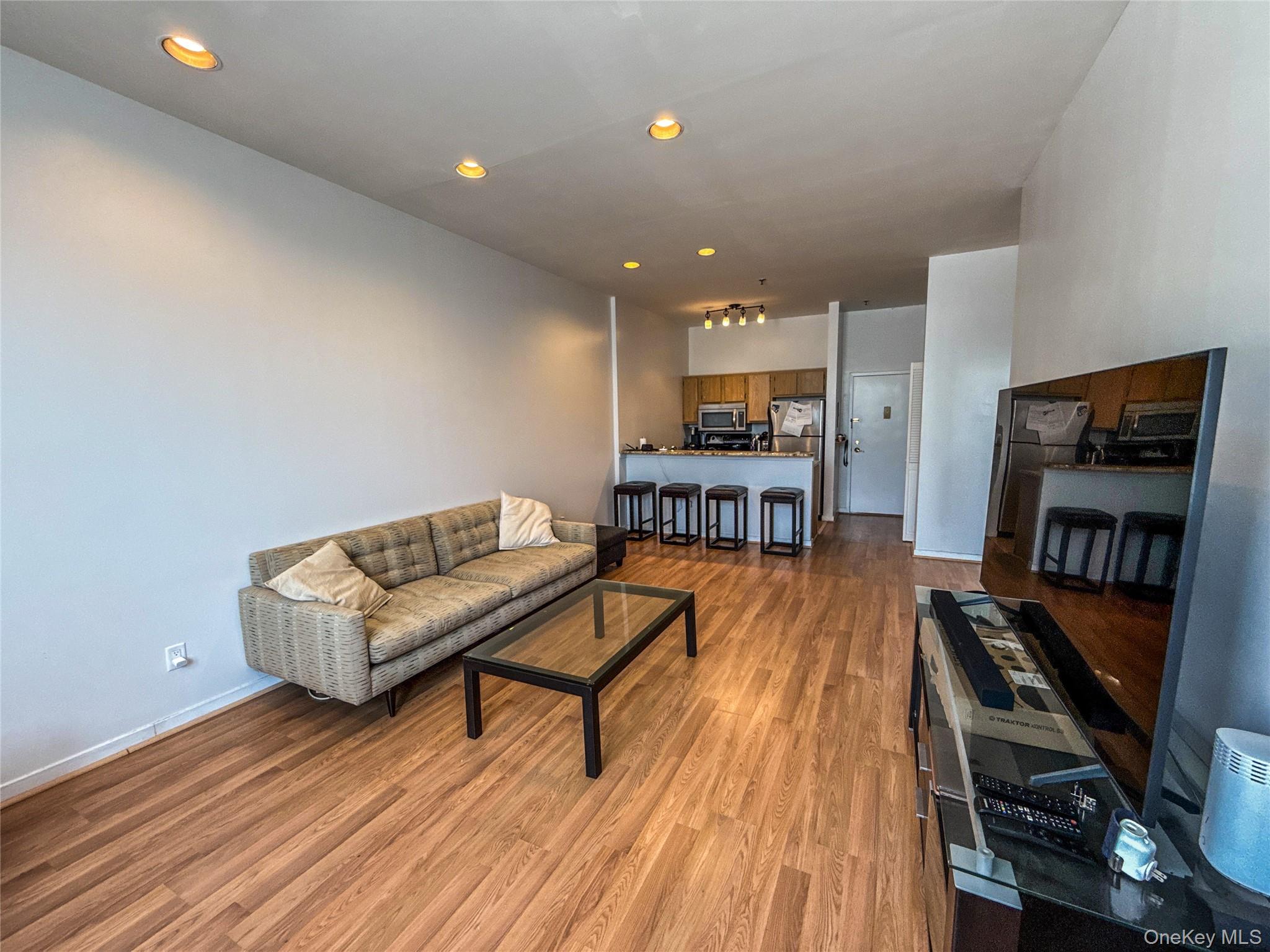 100 Clarewood Drive # 4G, Hastings-on-Hudson, NY 10706