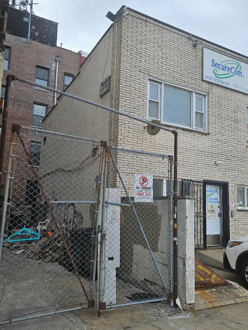 9216 Astoria Boulevard, East Elmhurst, NY 11369