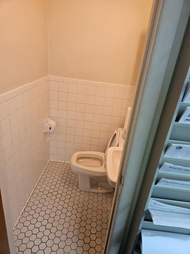 9216 Astoria Boulevard, East Elmhurst, NY 11369
