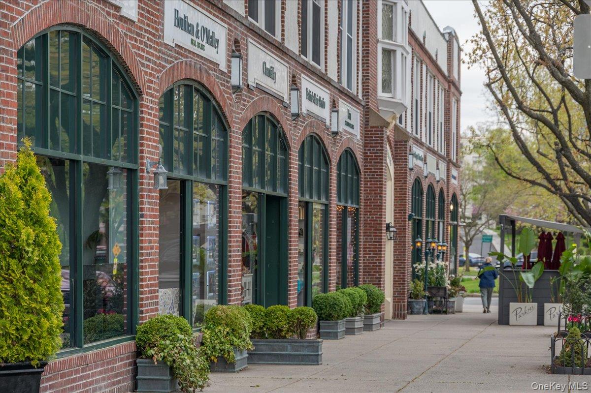 45 Pondfield Road W # 4C, Bronxville, NY 10708