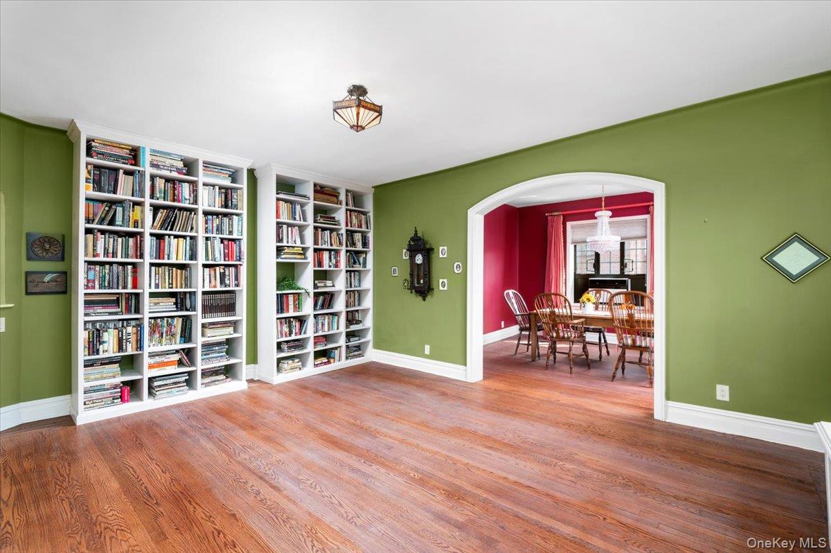 45 Pondfield Road W # 4C, Bronxville, NY 10708