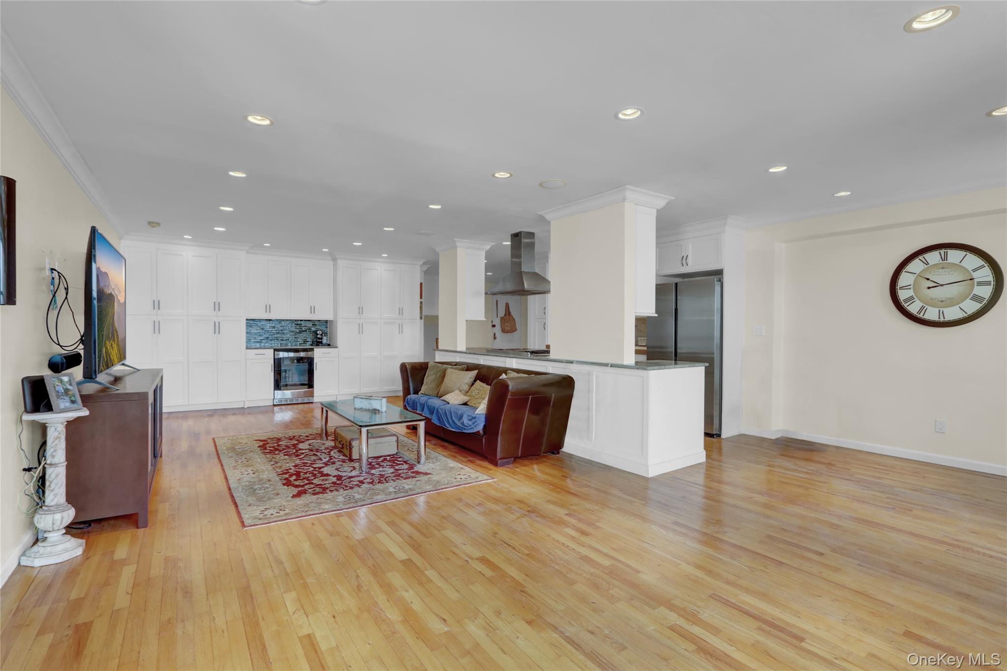 750 Shore Road # 4B, Long Beach, NY 11561