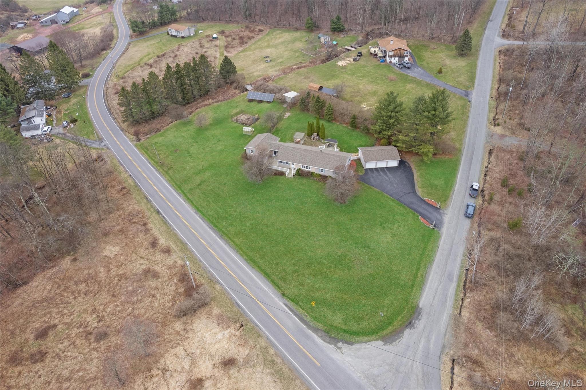 5 Hess Road, Callicoon, NY 12723