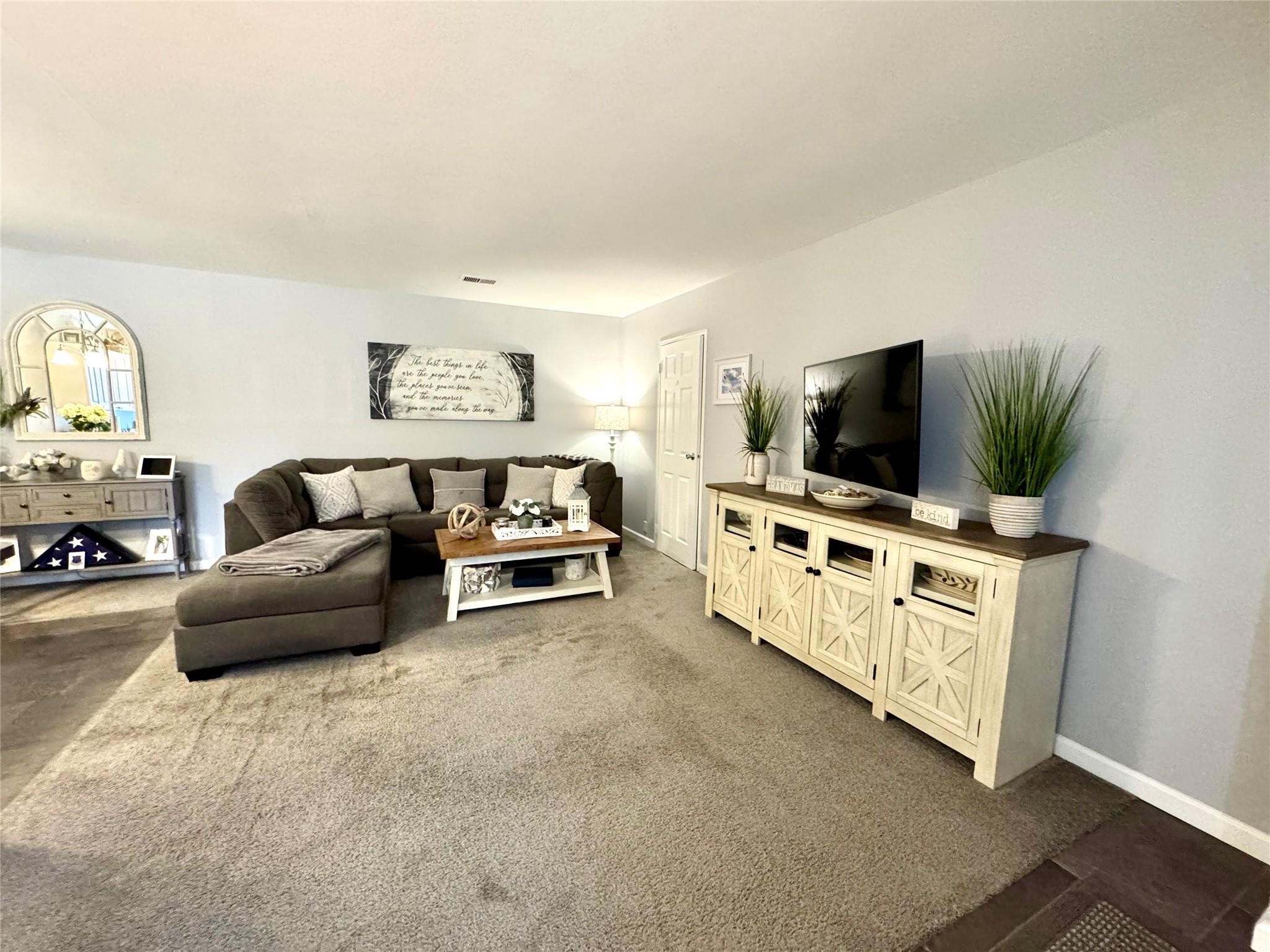 23 Kiowa Court # 23, Coram, NY 11727