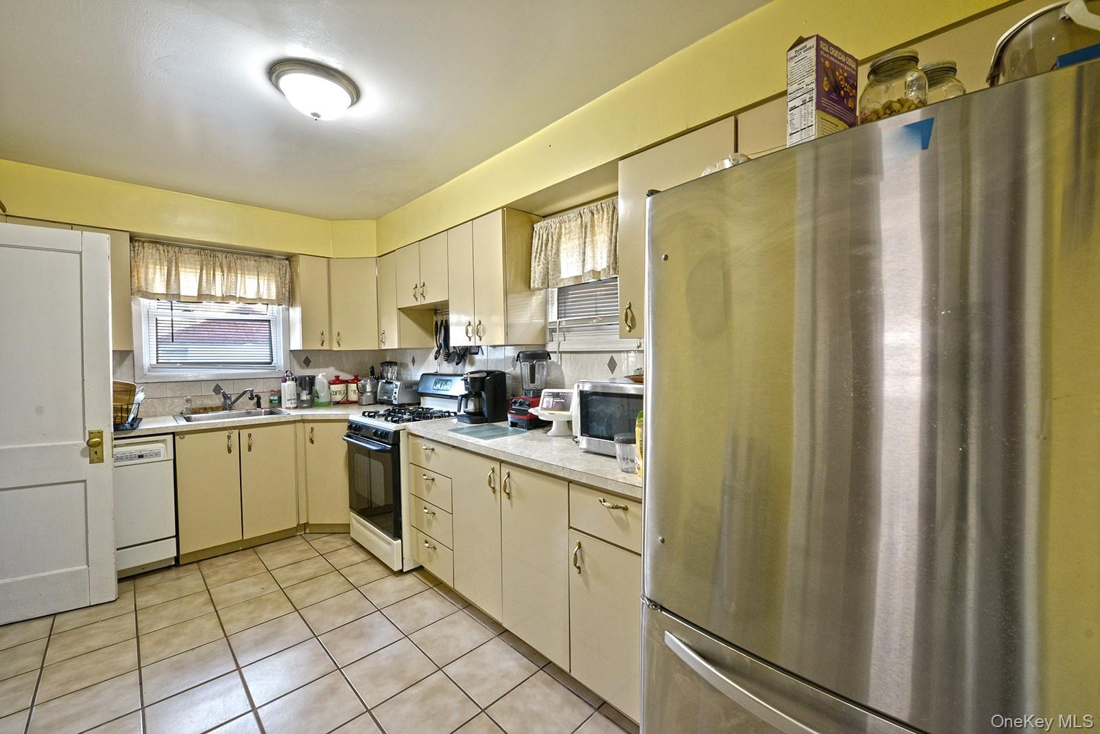 9249 Springfield Boulevard, Queens Village, NY 11428