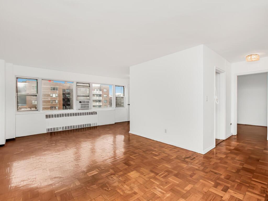 3131 Grand Concourse # 5D, Bronx, NY 10468
