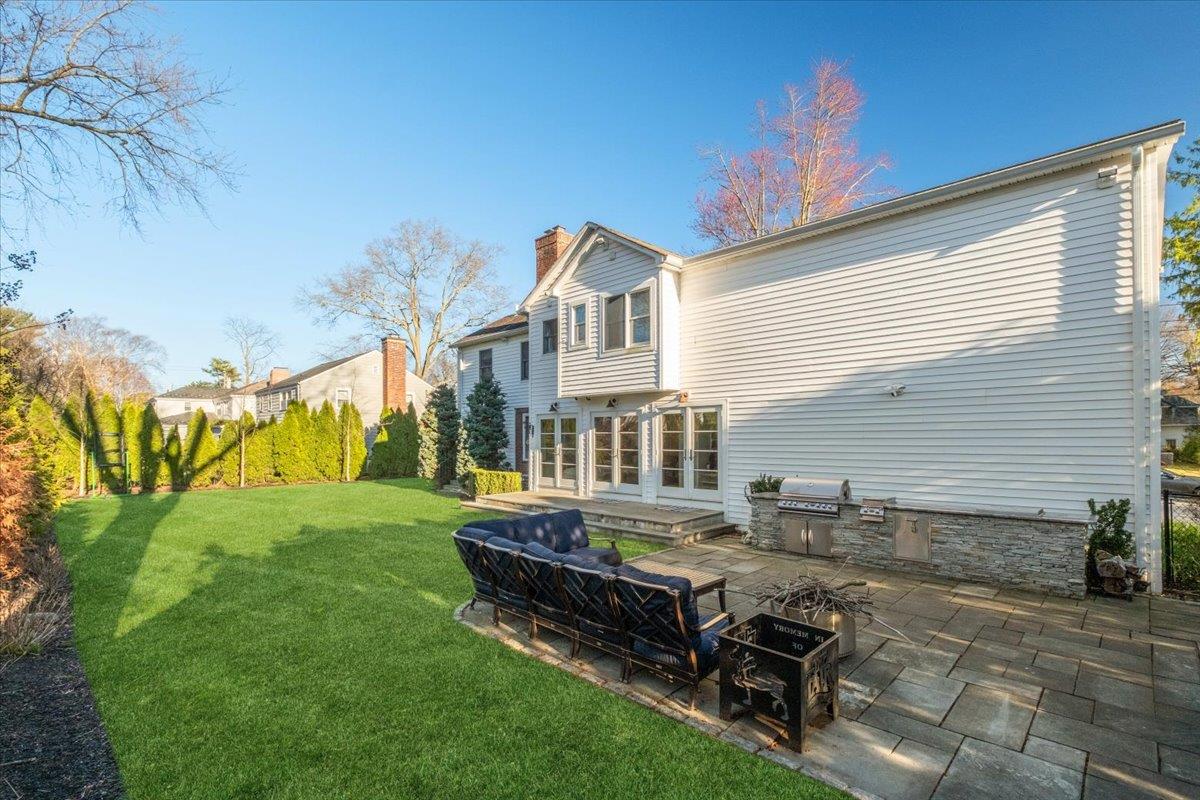 20 Stratton Road, Scarsdale, NY 10583