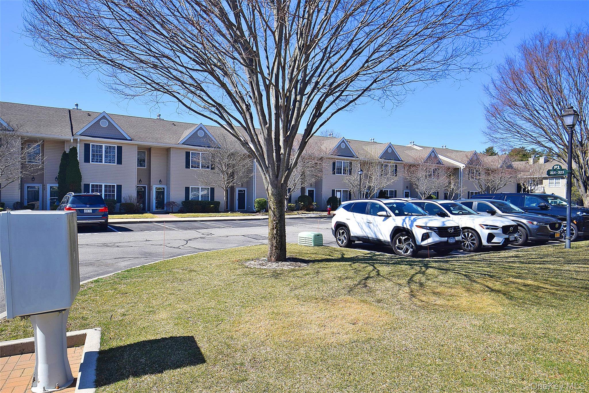 822 Portofino Place, Melville, NY 11747