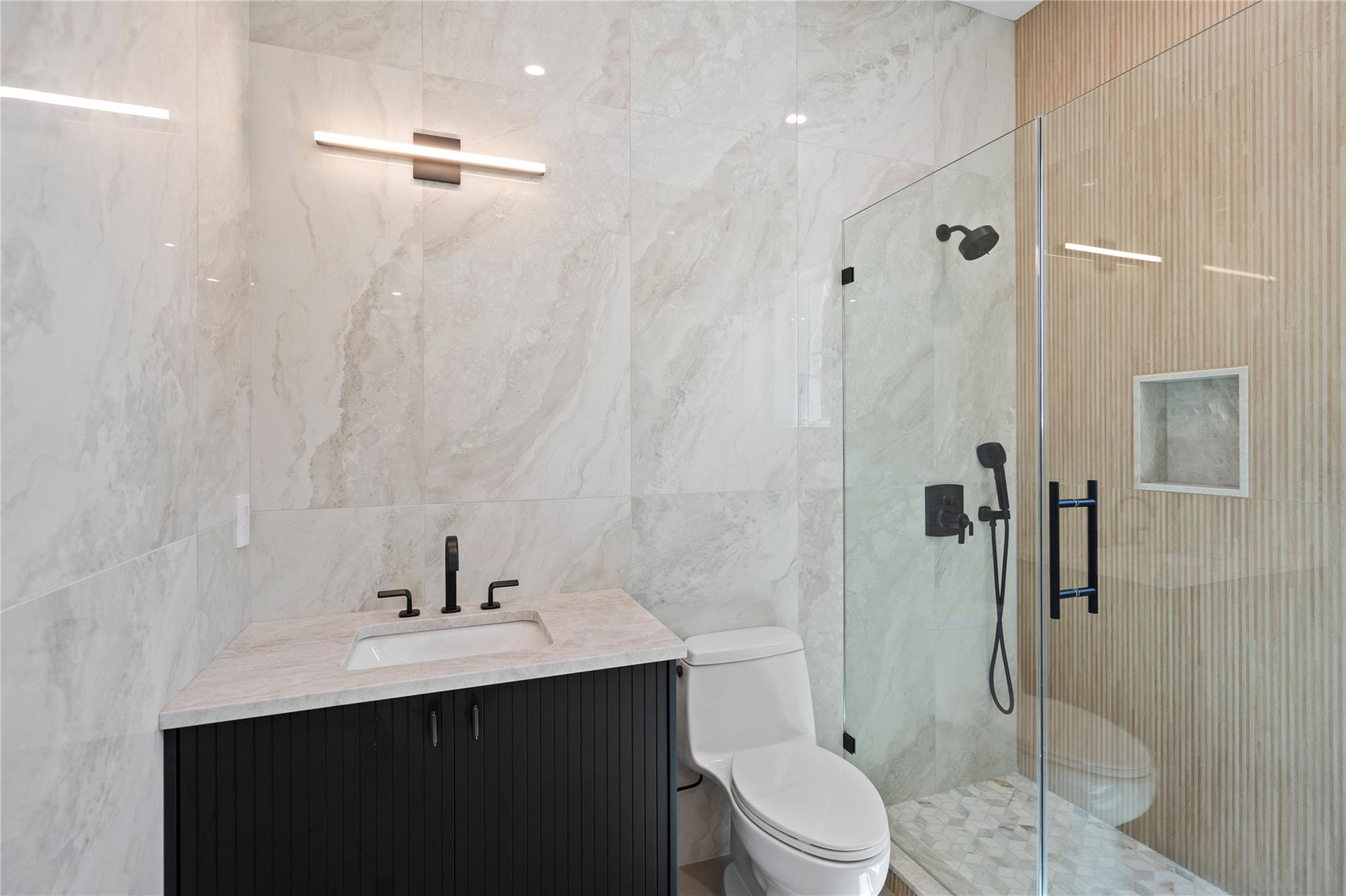 20 Knollwood Road, Muttontown, NY 11545