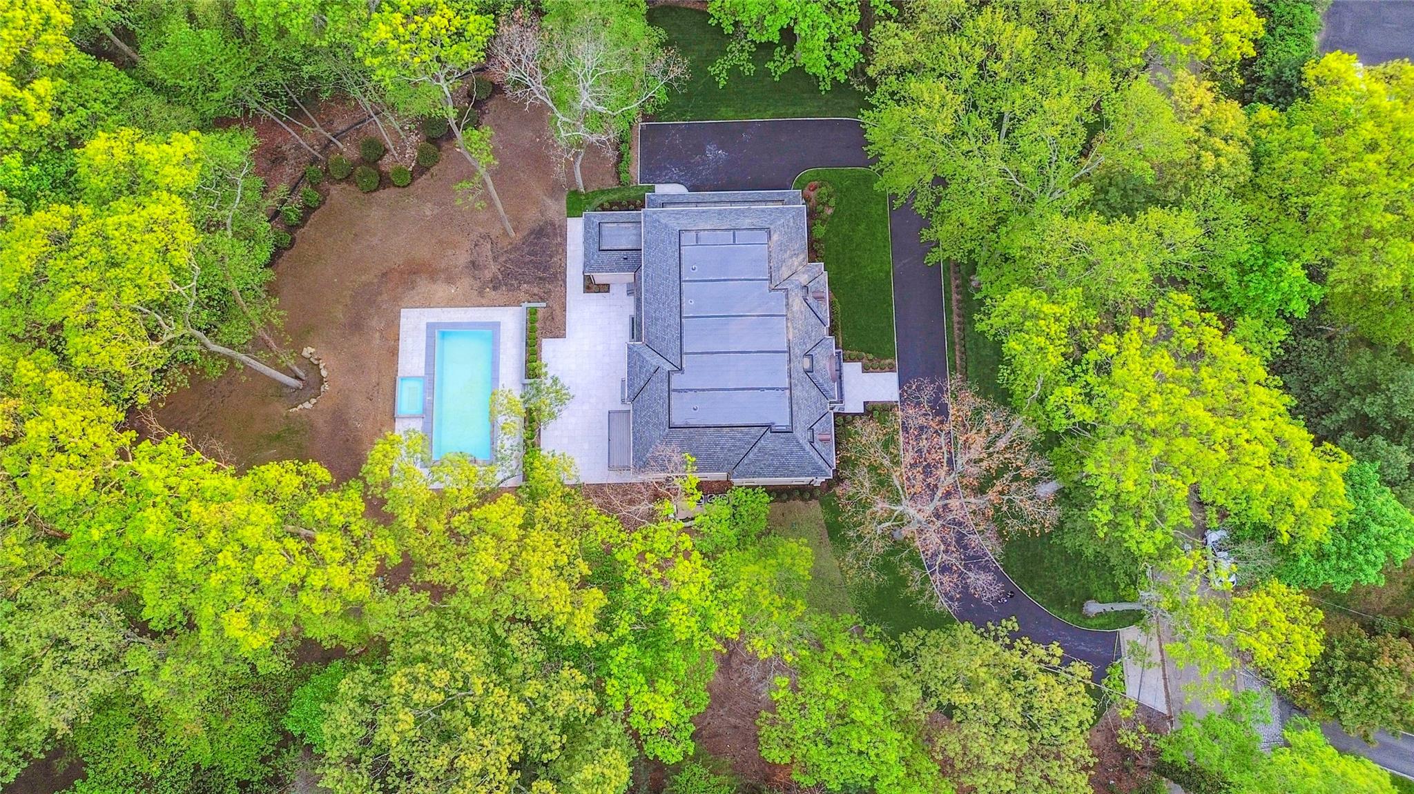 20 Knollwood Road, Muttontown, NY 11545