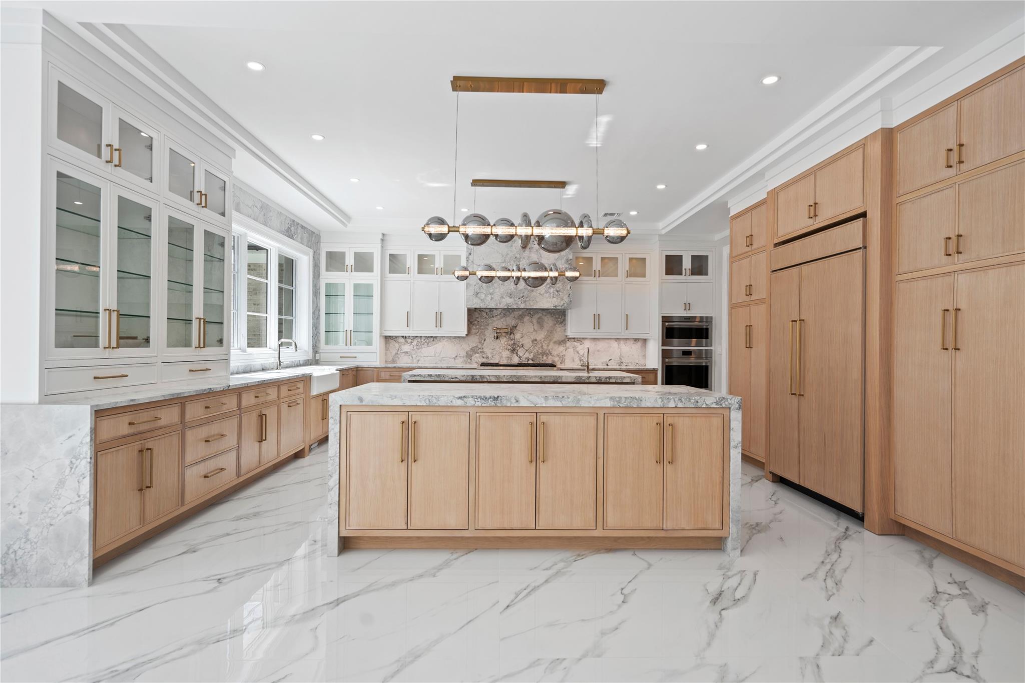 20 Knollwood Road, Muttontown, NY 11545