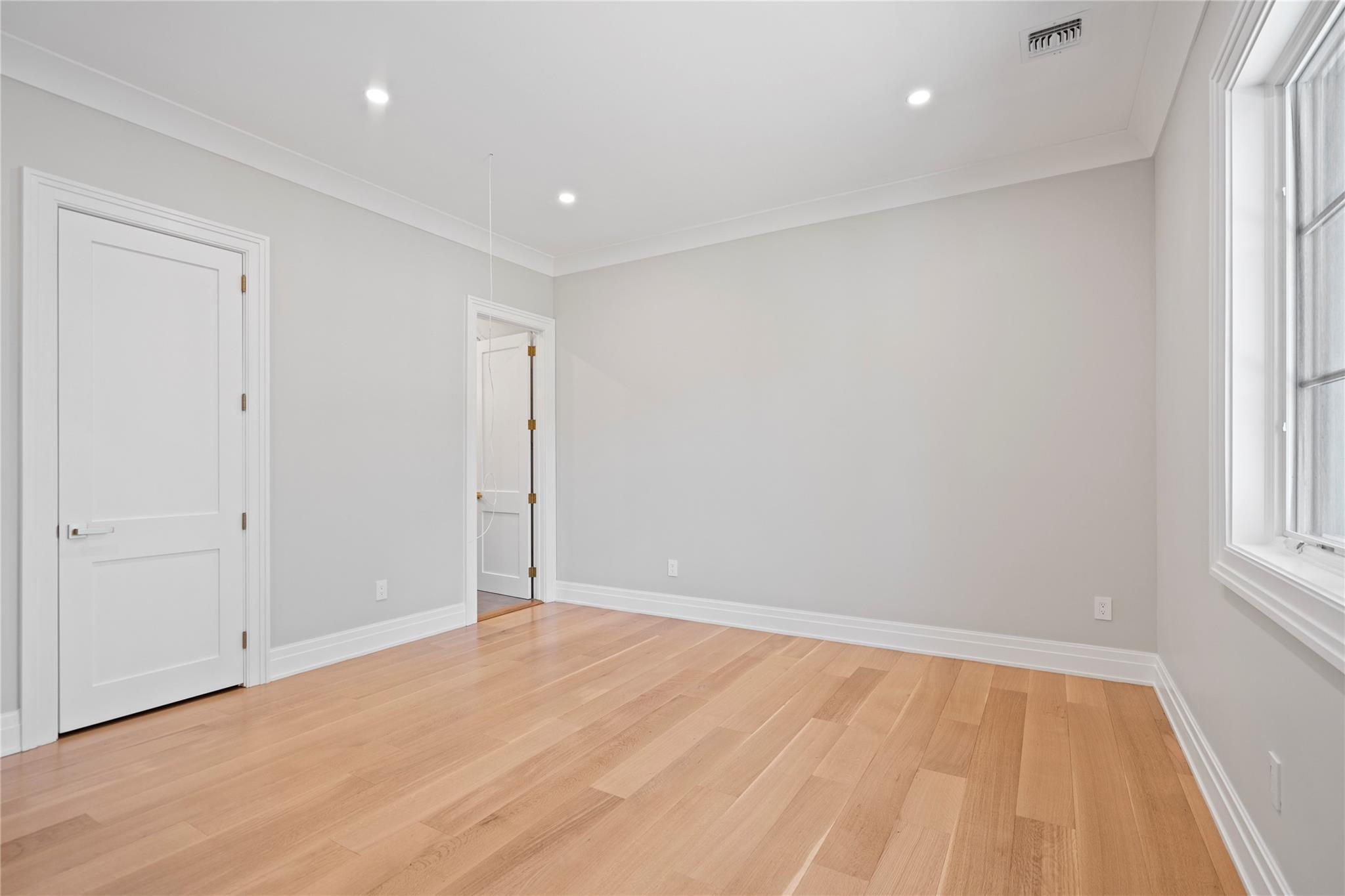 20 Knollwood Road, Muttontown, NY 11545