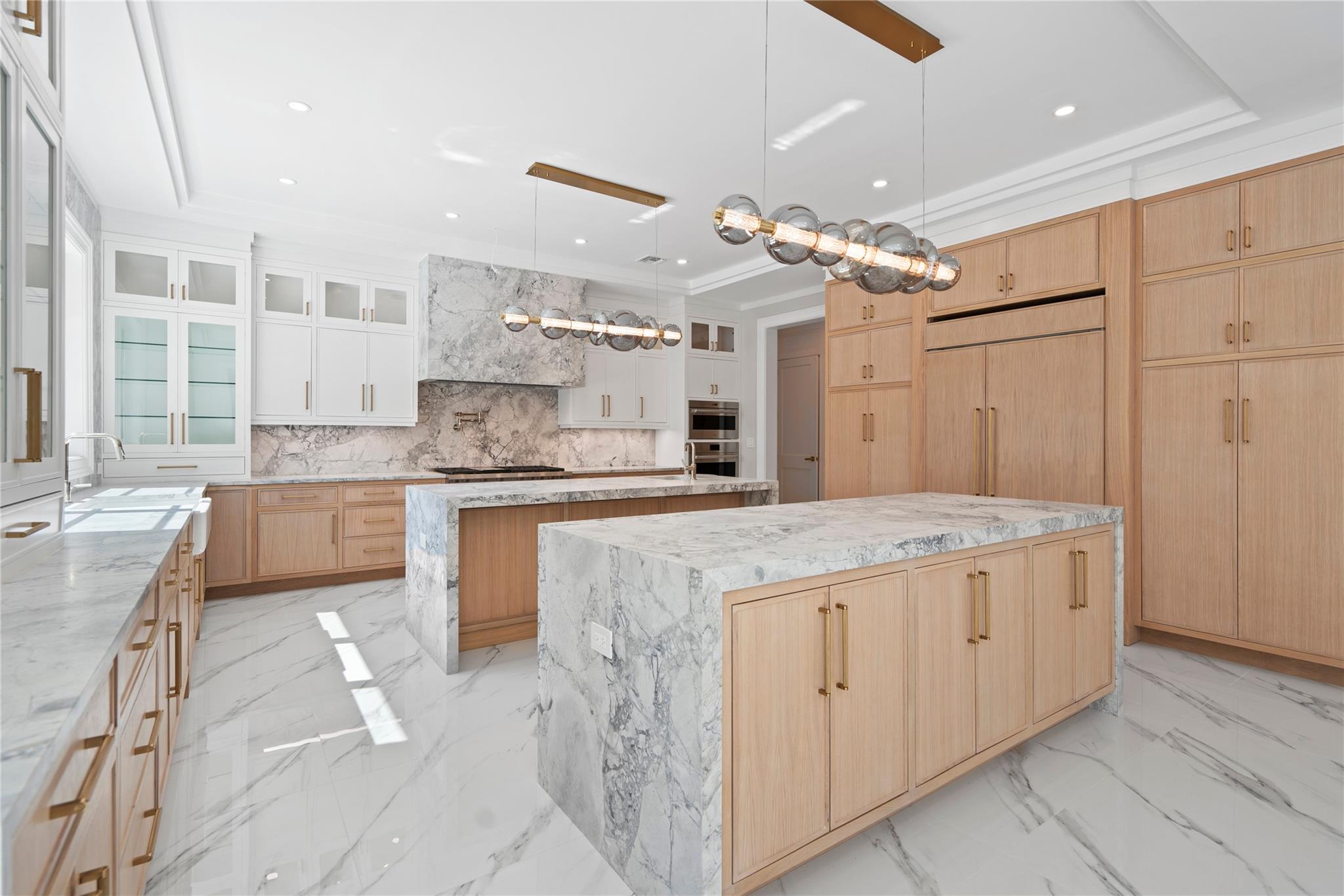 20 Knollwood Road, Muttontown, NY 11545