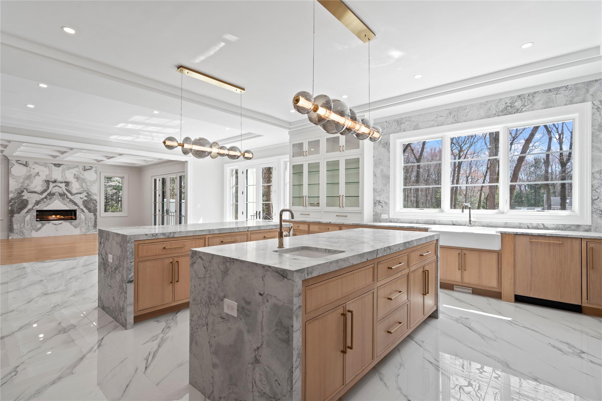 20 Knollwood Road, Muttontown, NY 11545