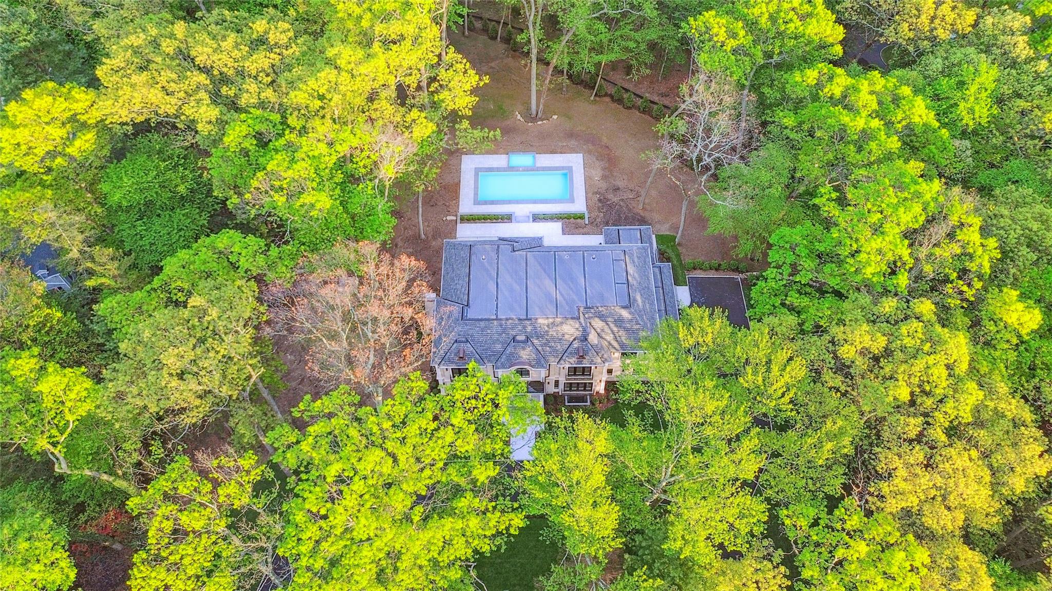 20 Knollwood Road, Muttontown, NY 11545