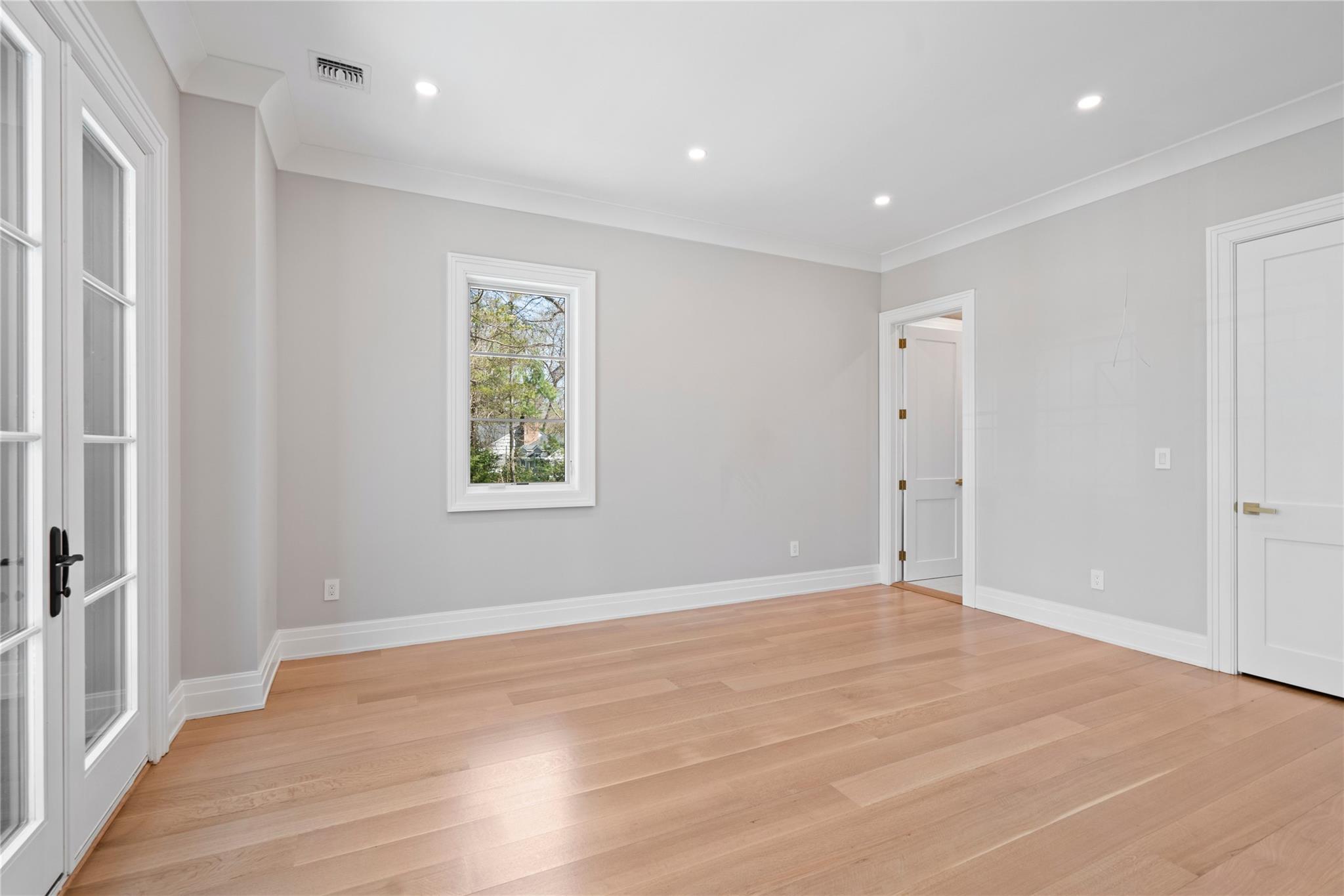 20 Knollwood Road, Muttontown, NY 11545