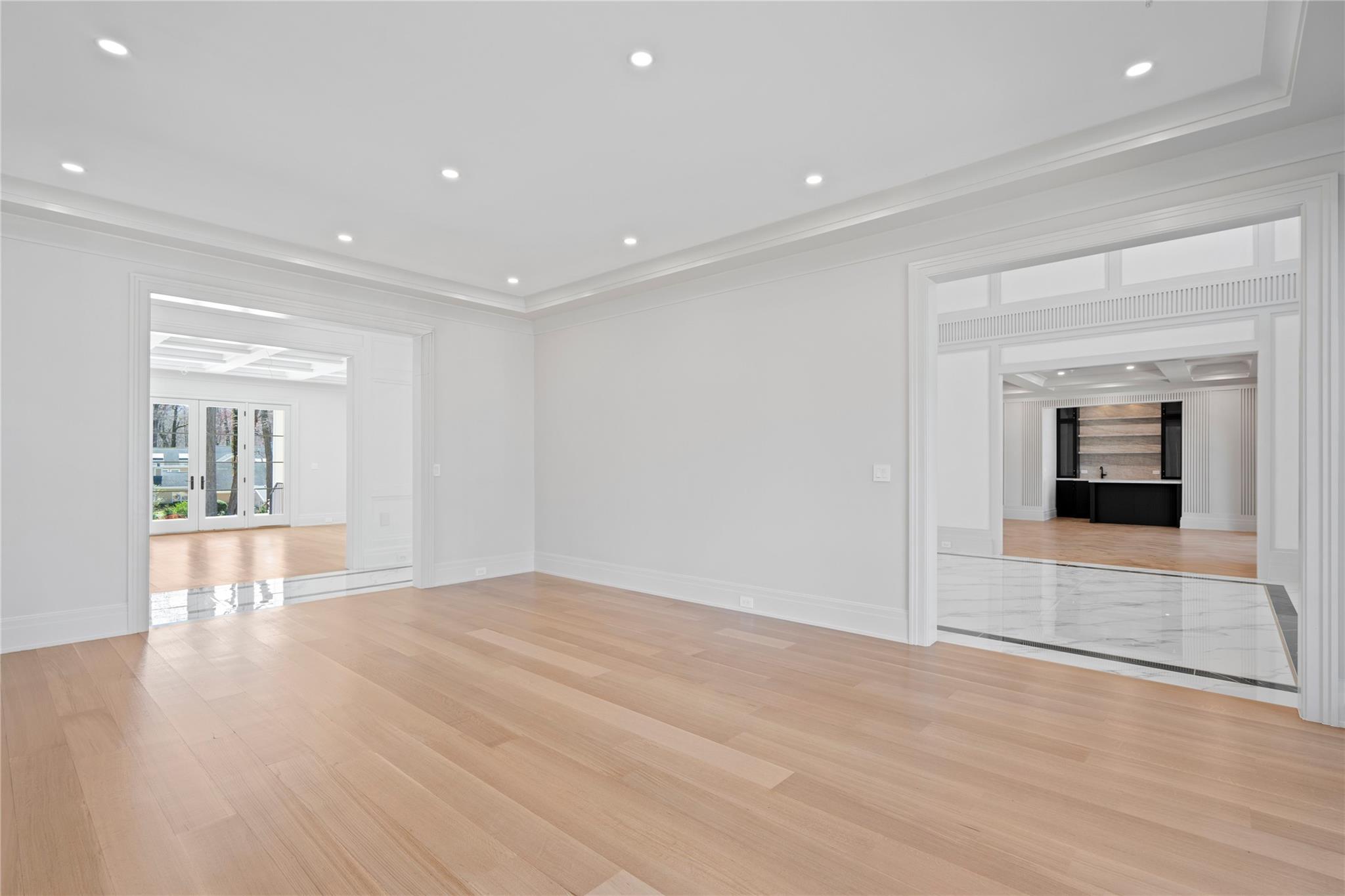 20 Knollwood Road, Muttontown, NY 11545