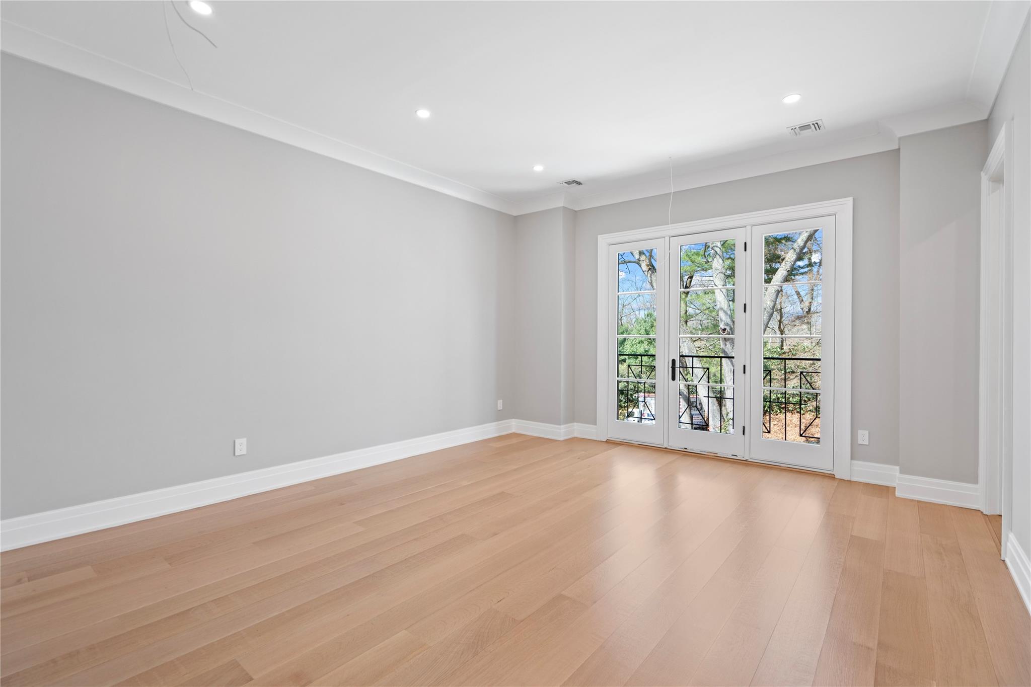 20 Knollwood Road, Muttontown, NY 11545