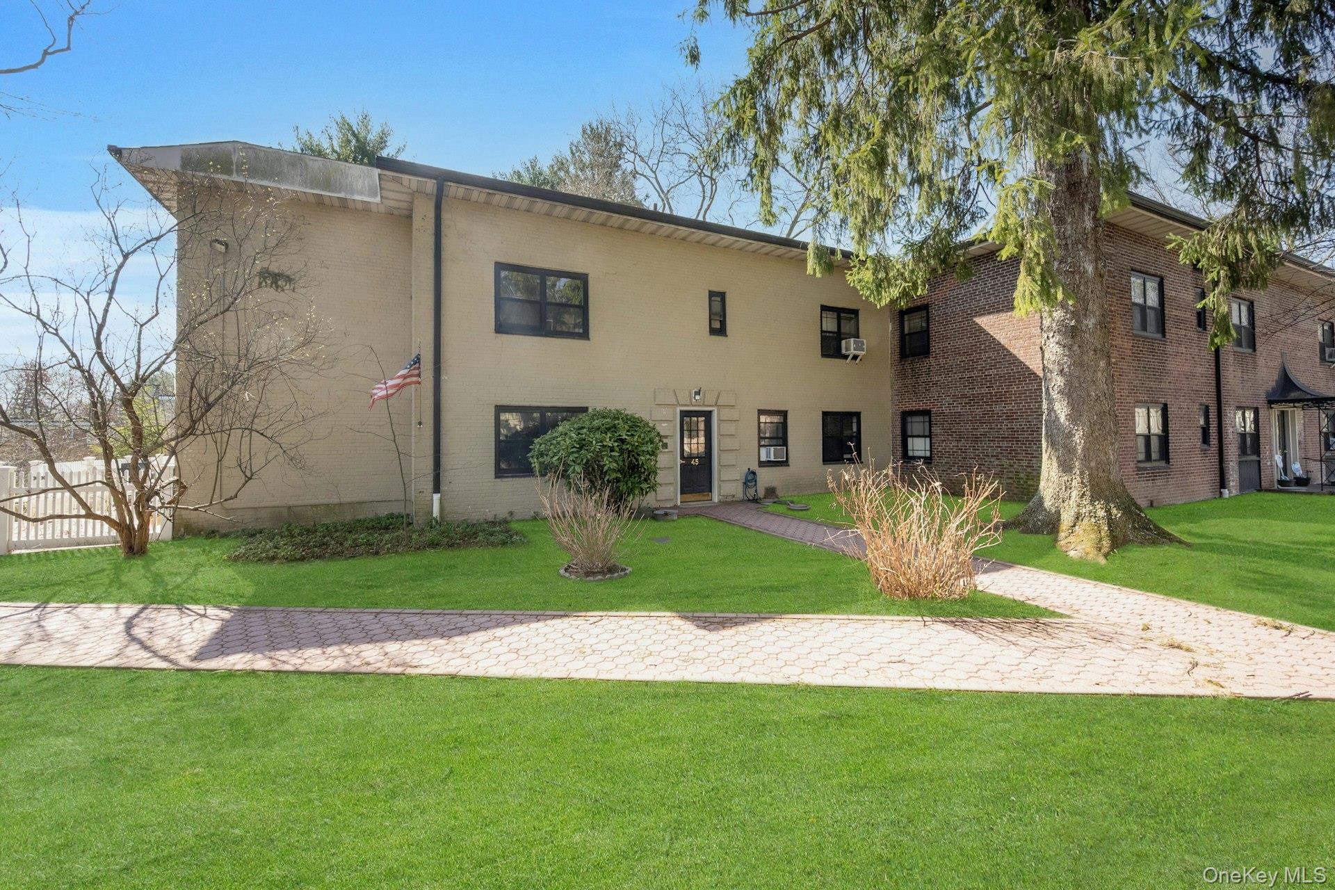 45 Manchester Road # 2R, Eastchester, NY 10709