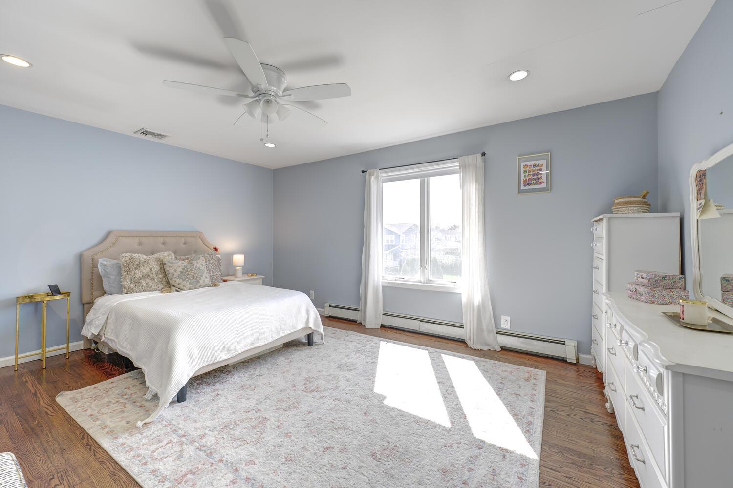 1023 Maple Lane, New Hyde Park, NY 11040