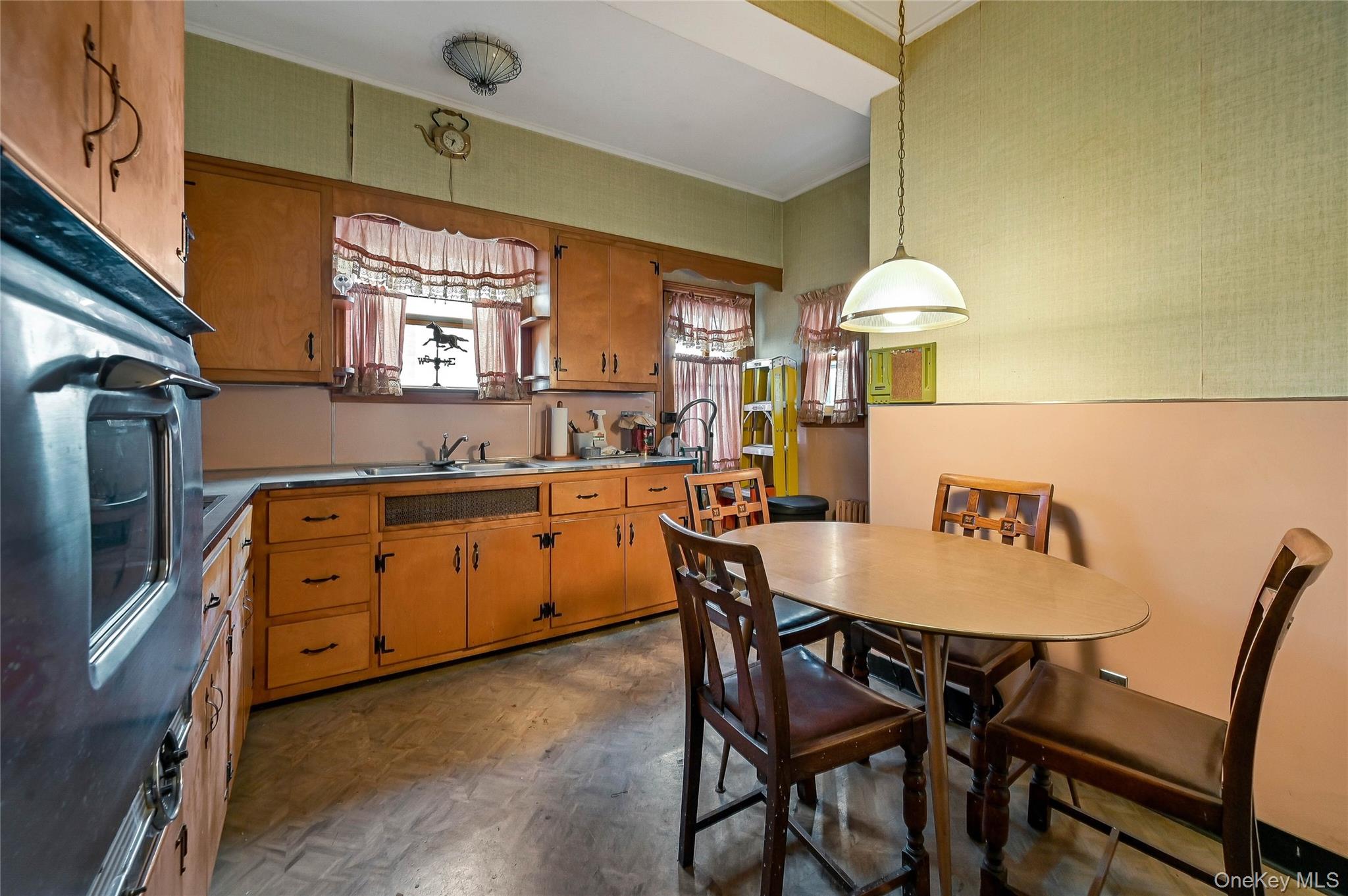 218 Griffing Avenue, Riverhead, NY 11901