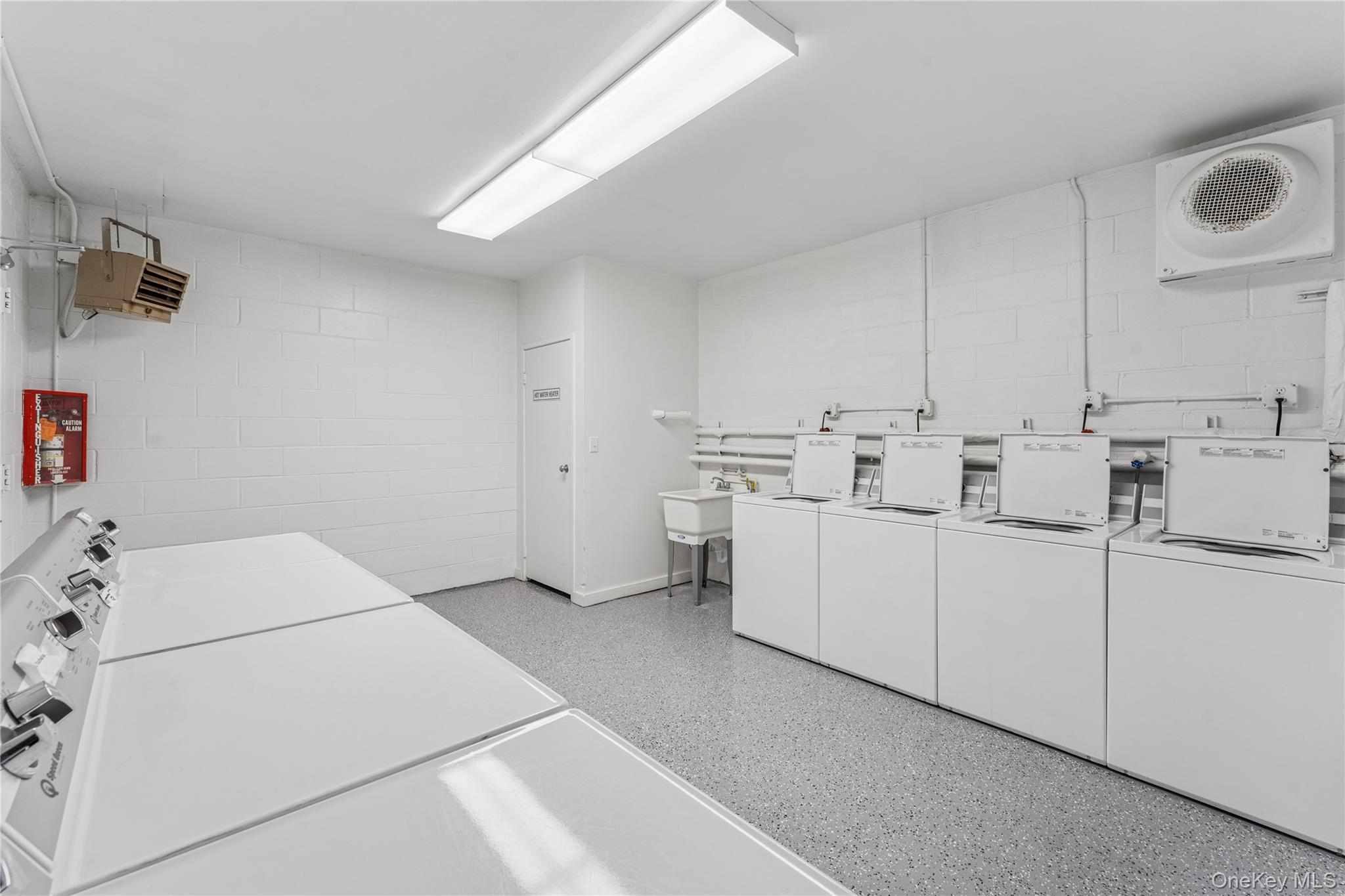 253 Dune Road # 48, Westhampton Beach, NY 11978