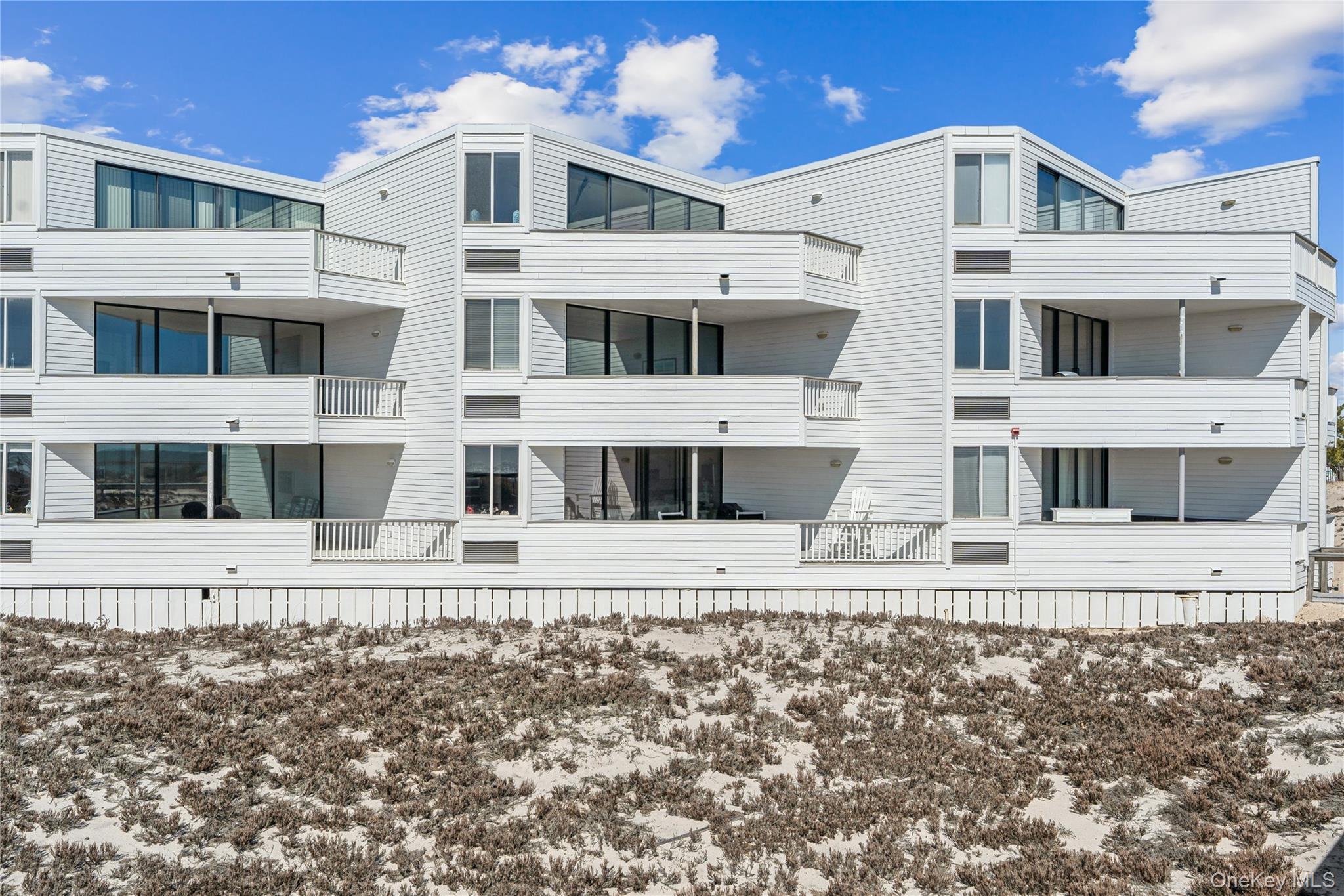 253 Dune Road # 48, Westhampton Beach, NY 11978