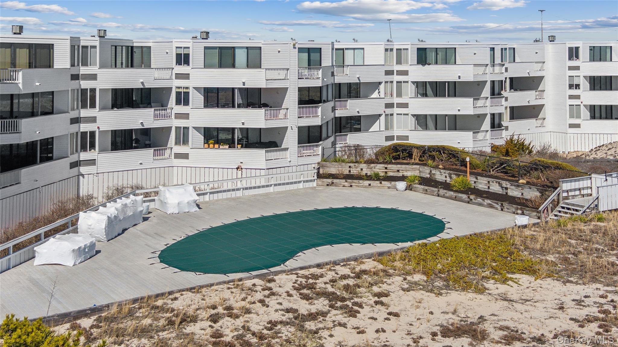 253 Dune Road # 48, Westhampton Beach, NY 11978