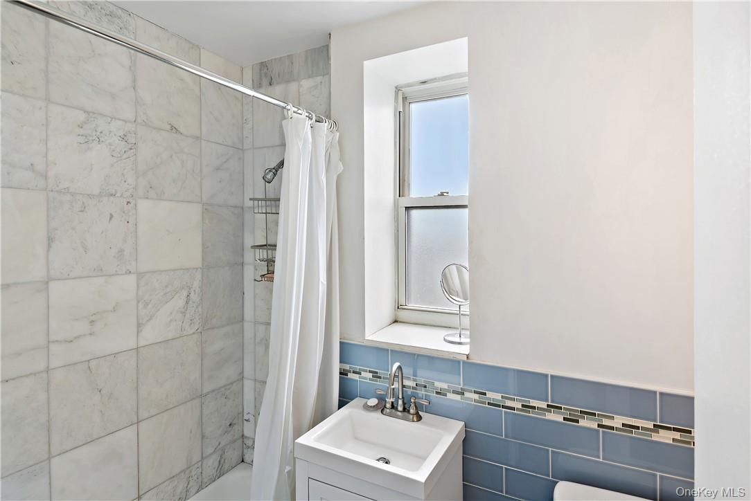 4320 Van Cortlandt Park East # 6B, Bronx, NY 10470