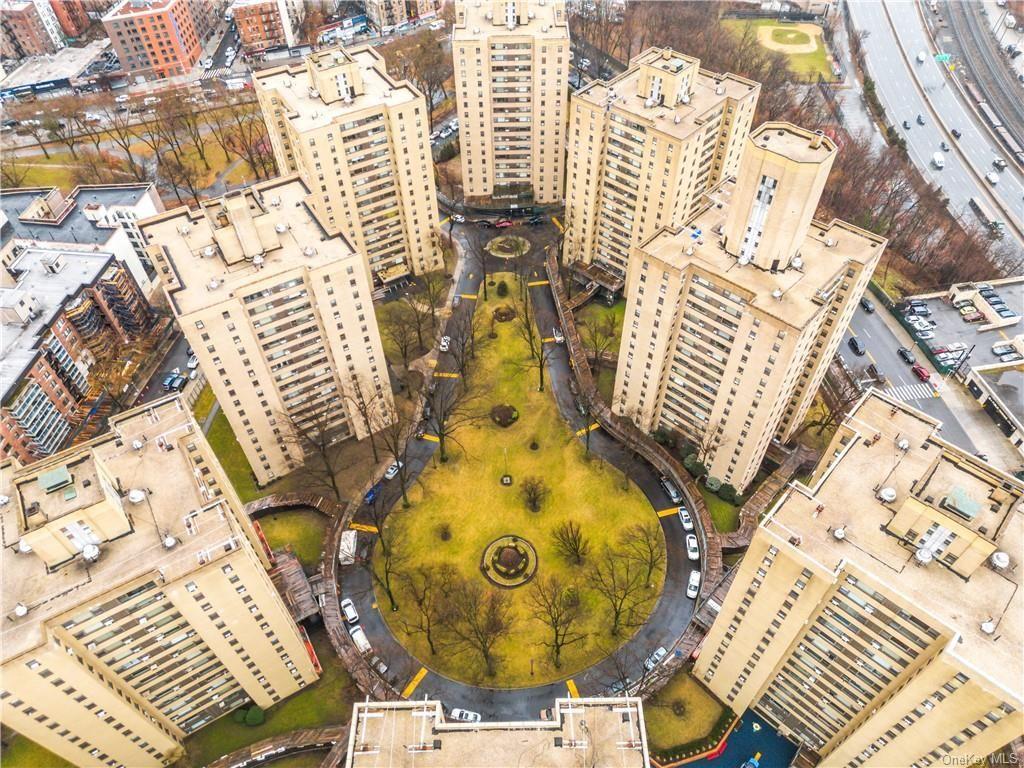 5 Fordham hill Oval # 11h, Bronx, NY 10458