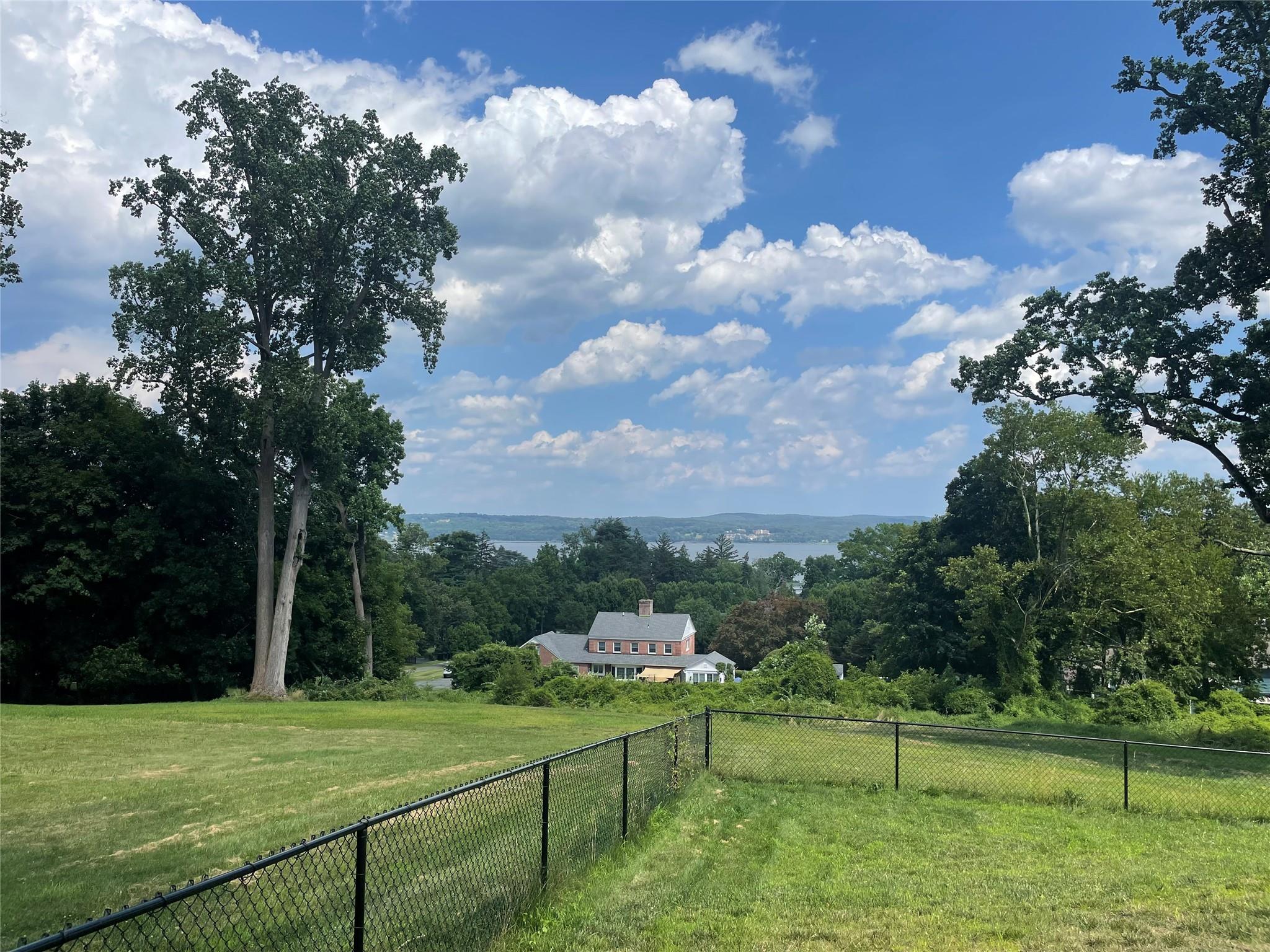 523 N Midland Avenue, Nyack, NY 10960