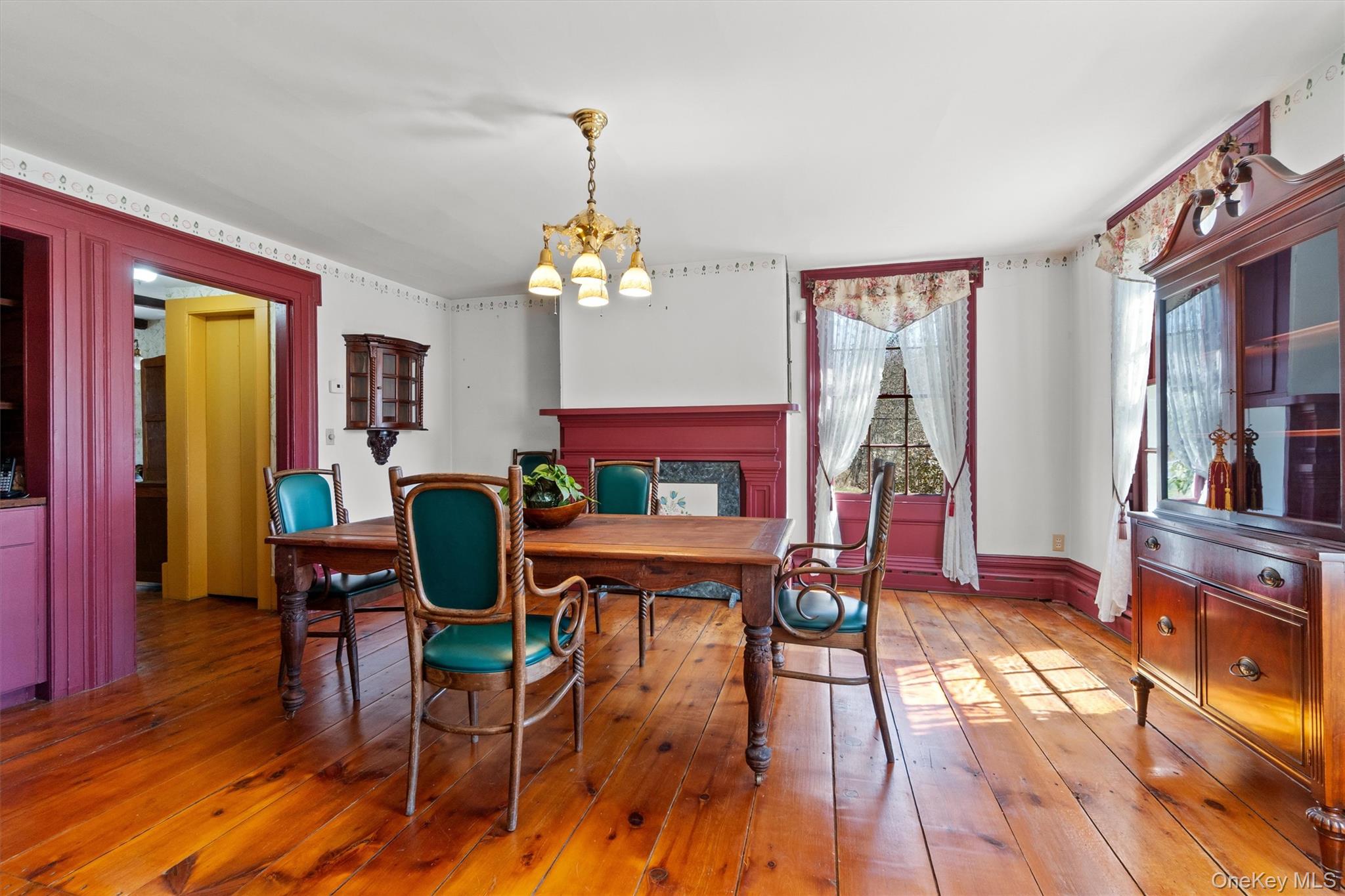 262 Cream Street, Poughkeepsie, NY 12601