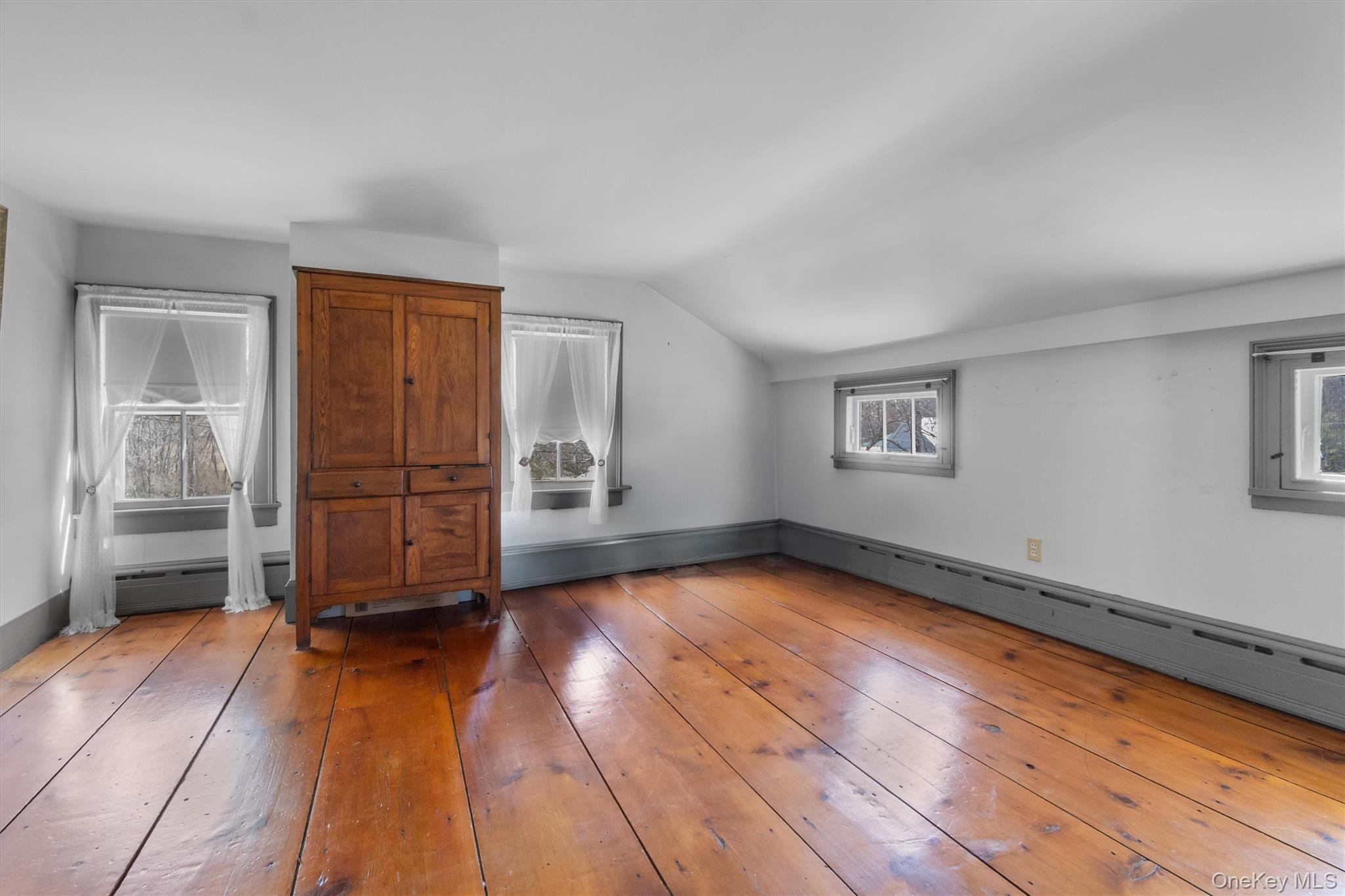 262 Cream Street, Poughkeepsie, NY 12601