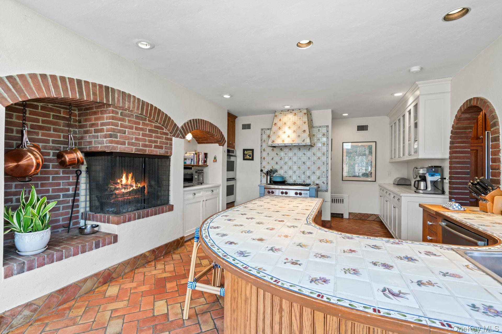 3 Wincoma Drive, Huntington Bay, NY 11743