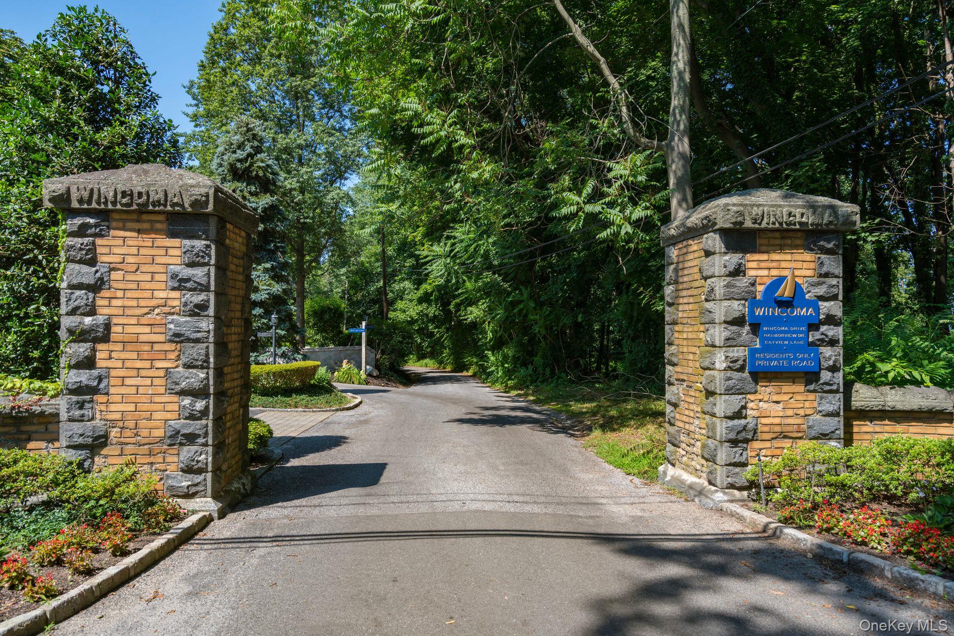 3 Wincoma Drive, Huntington Bay, NY 11743