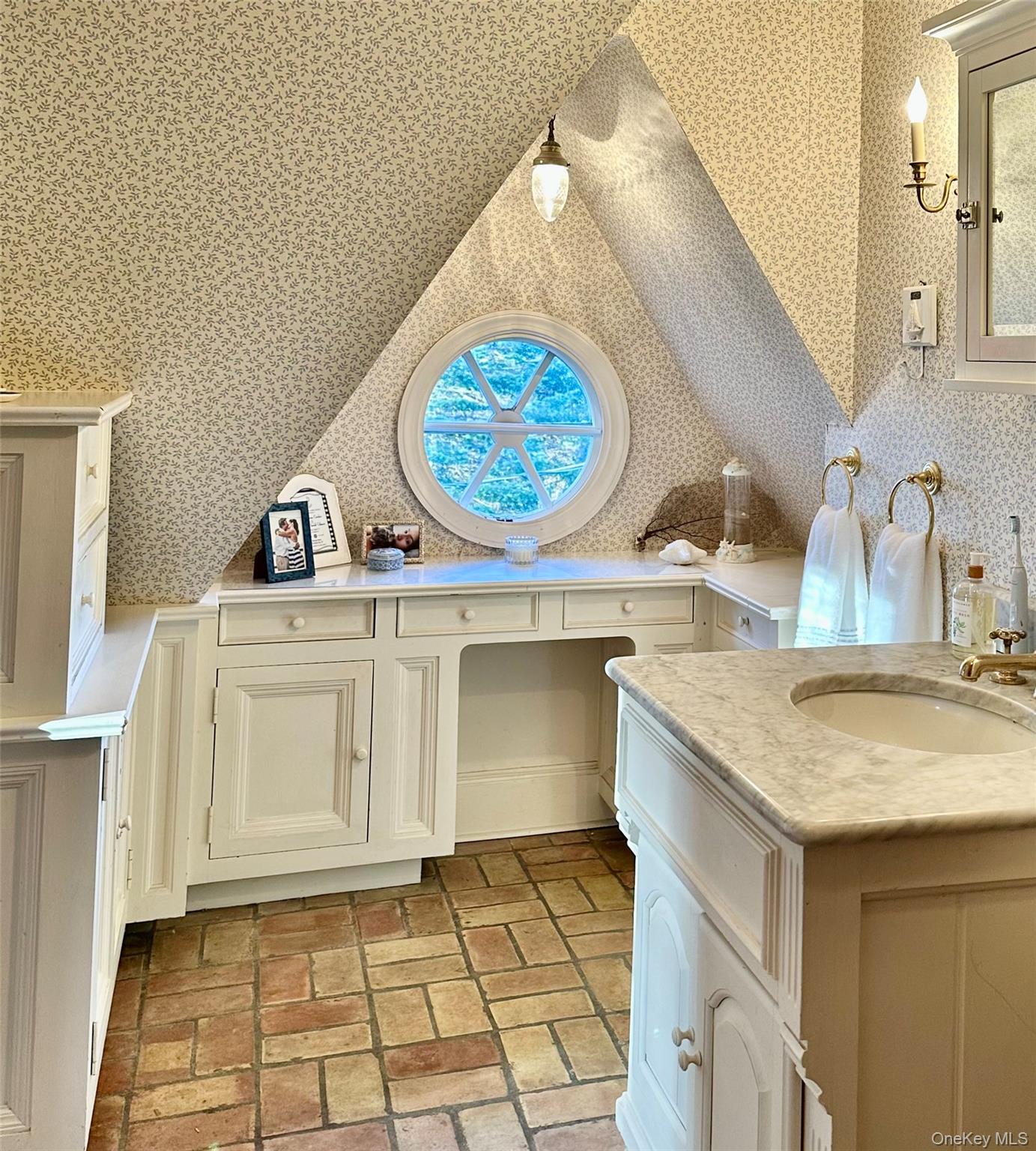 3 Wincoma Drive, Huntington Bay, NY 11743