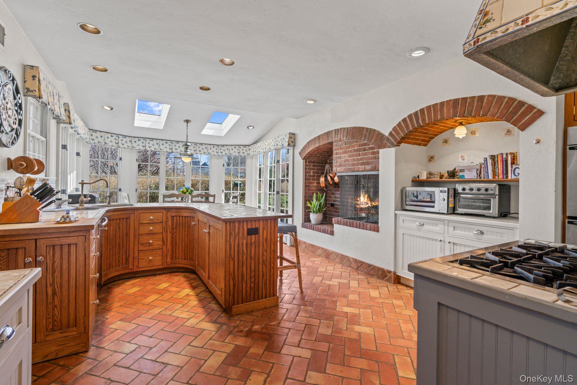 3 Wincoma Drive, Huntington Bay, NY 11743